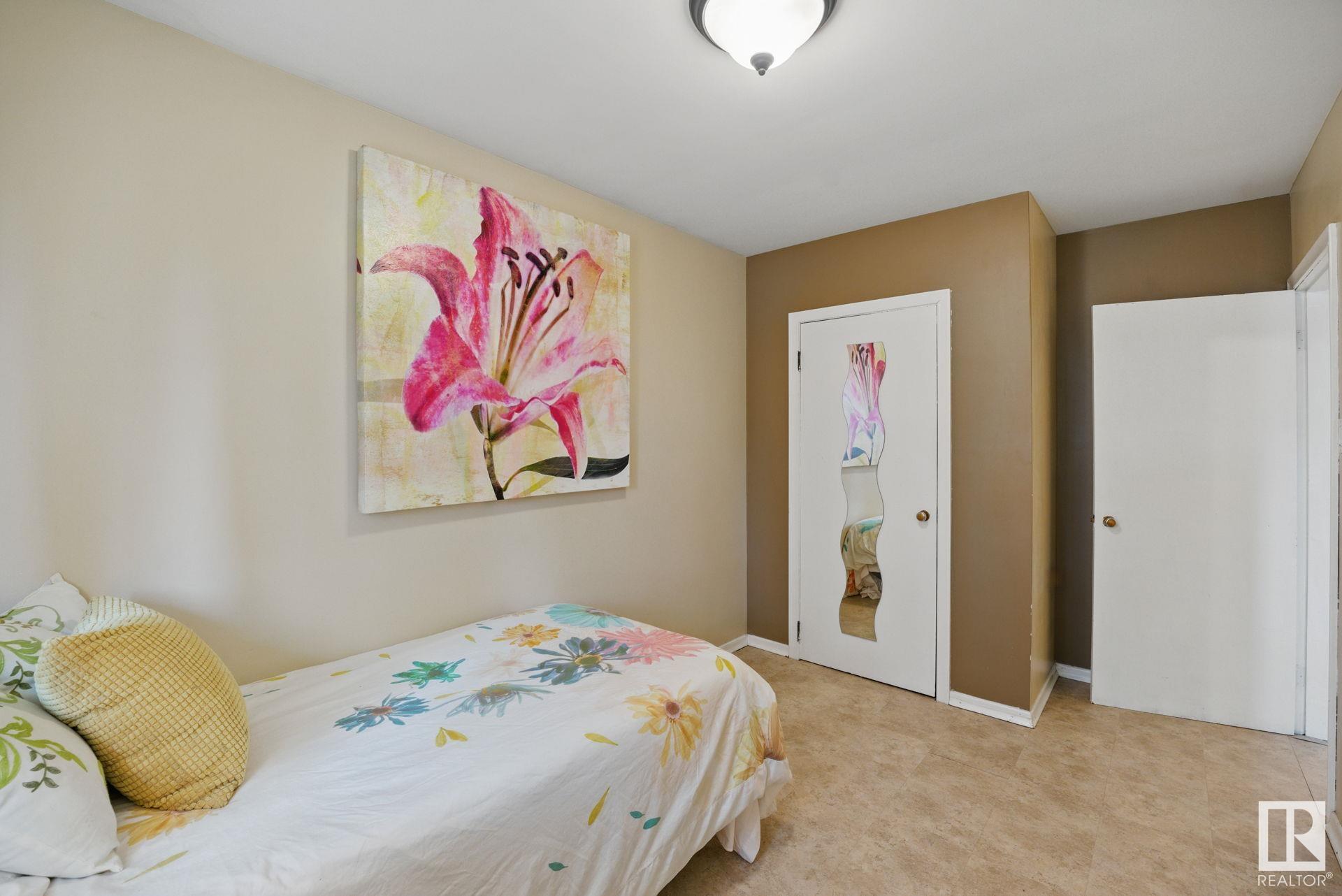 Photo 15 at 13120 123 Avenue NW, Sherbrooke, Edmonton