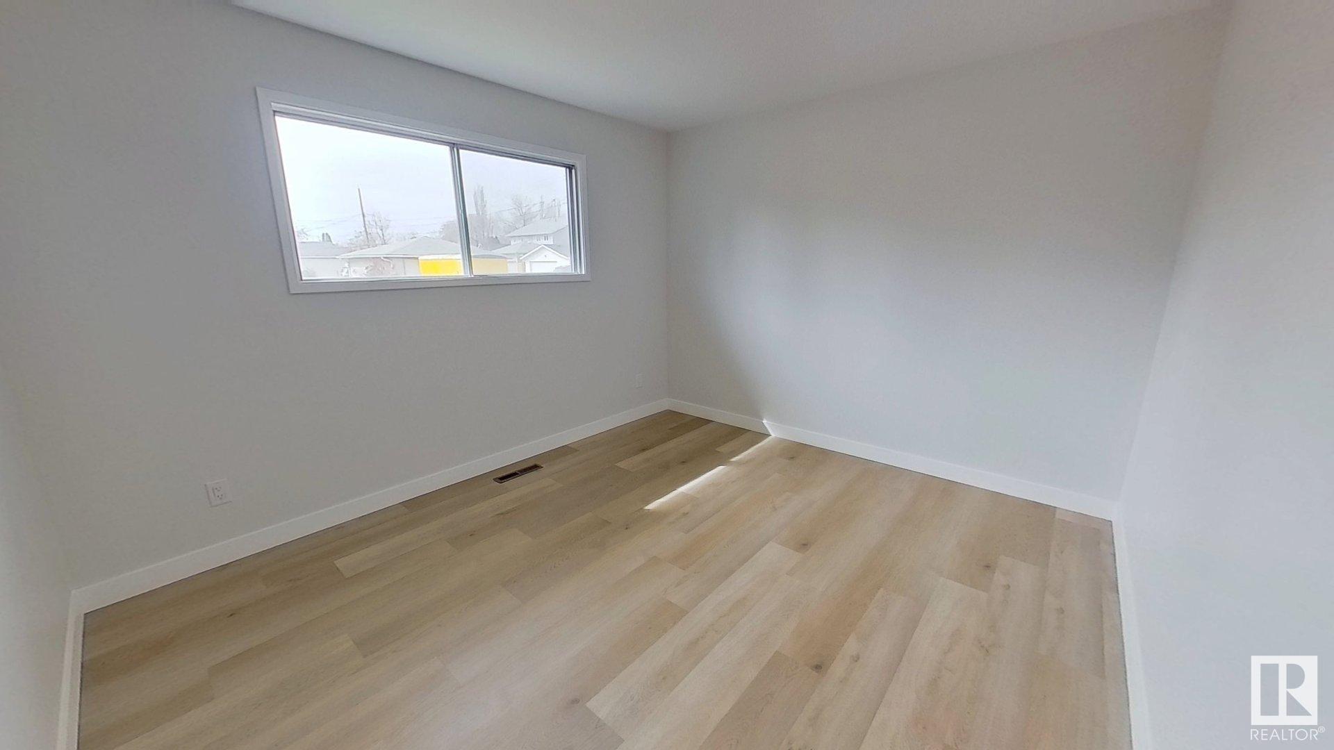 Photo 14 at 13002 69 Street Nw, Balwin, Edmonton