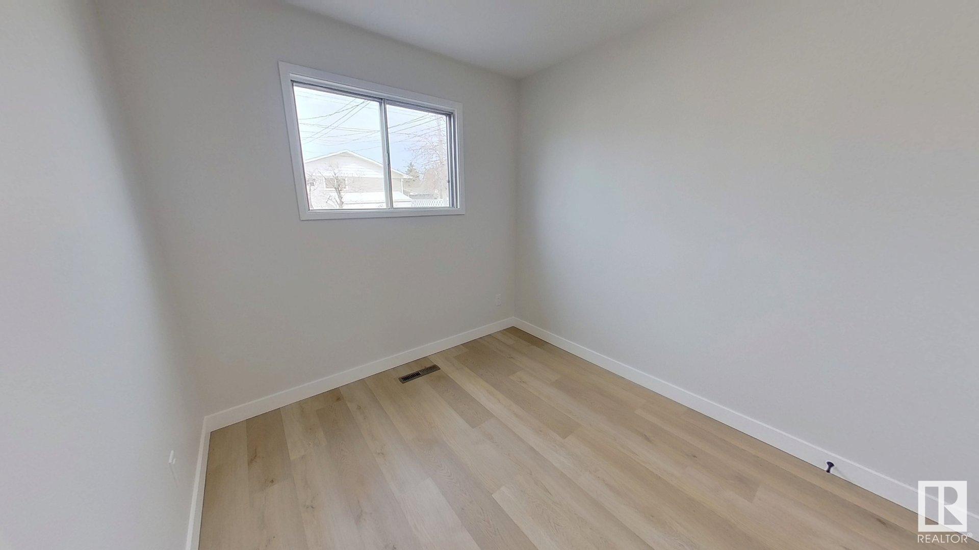 Photo 17 at 13002 69 Street Nw, Balwin, Edmonton