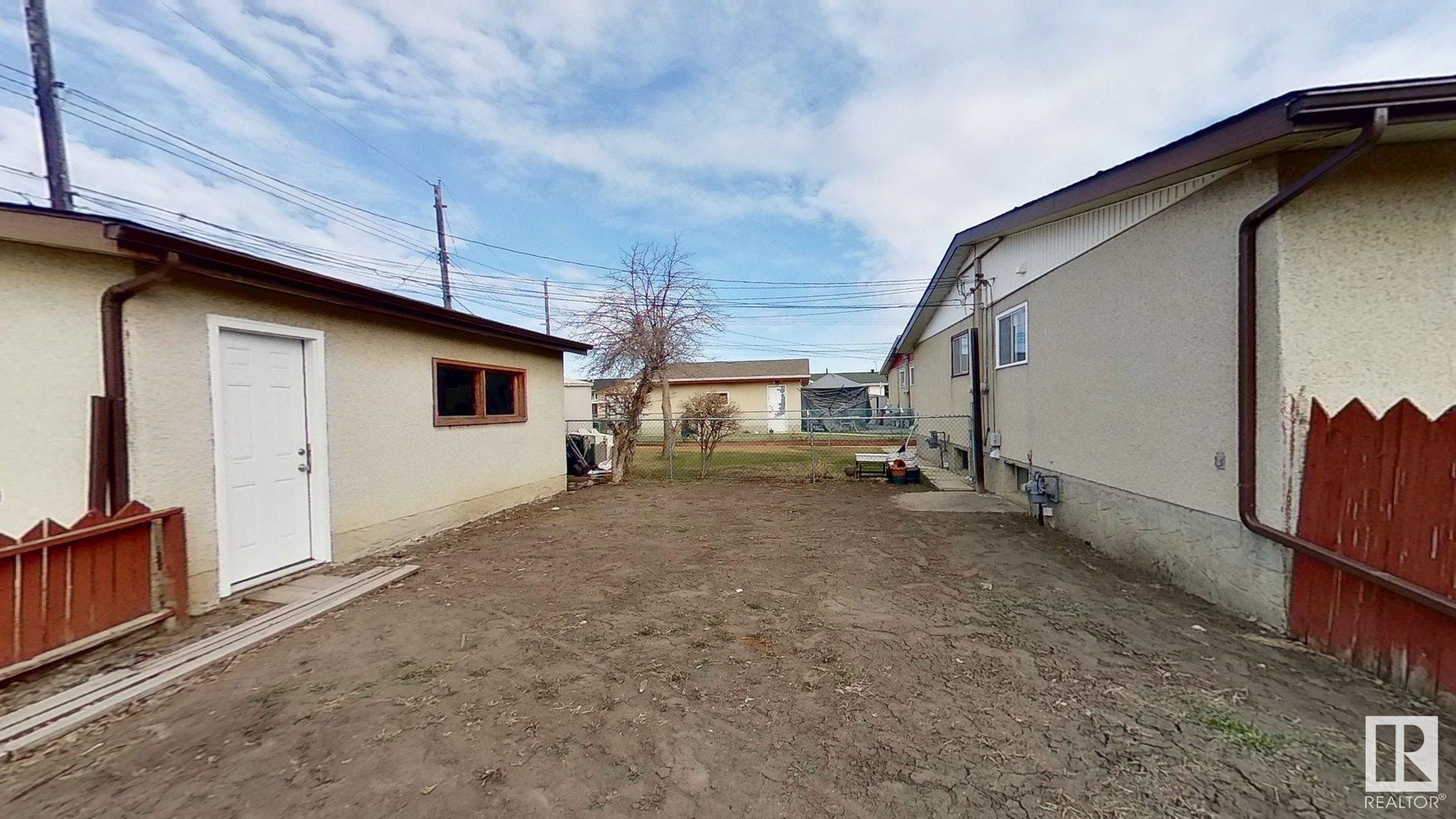Photo 32 at 13002 69 Street Nw, Balwin, Edmonton