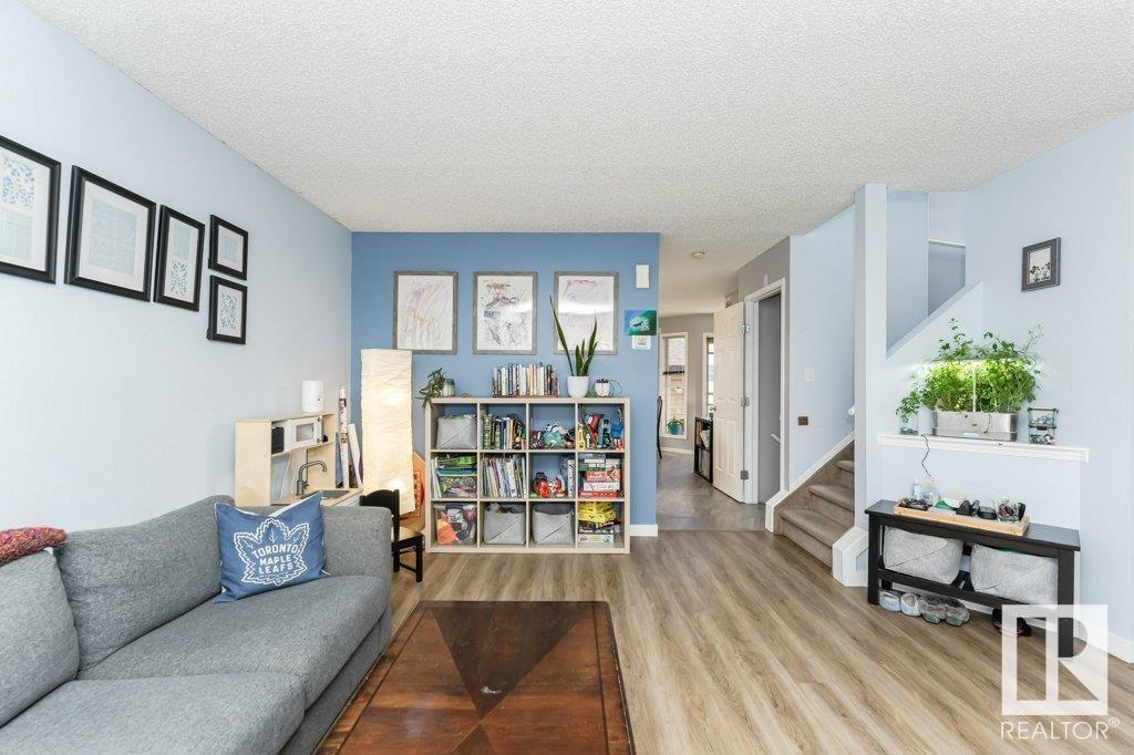 Photo 14 at 4403 150 Avenue Nw, Miller, Edmonton