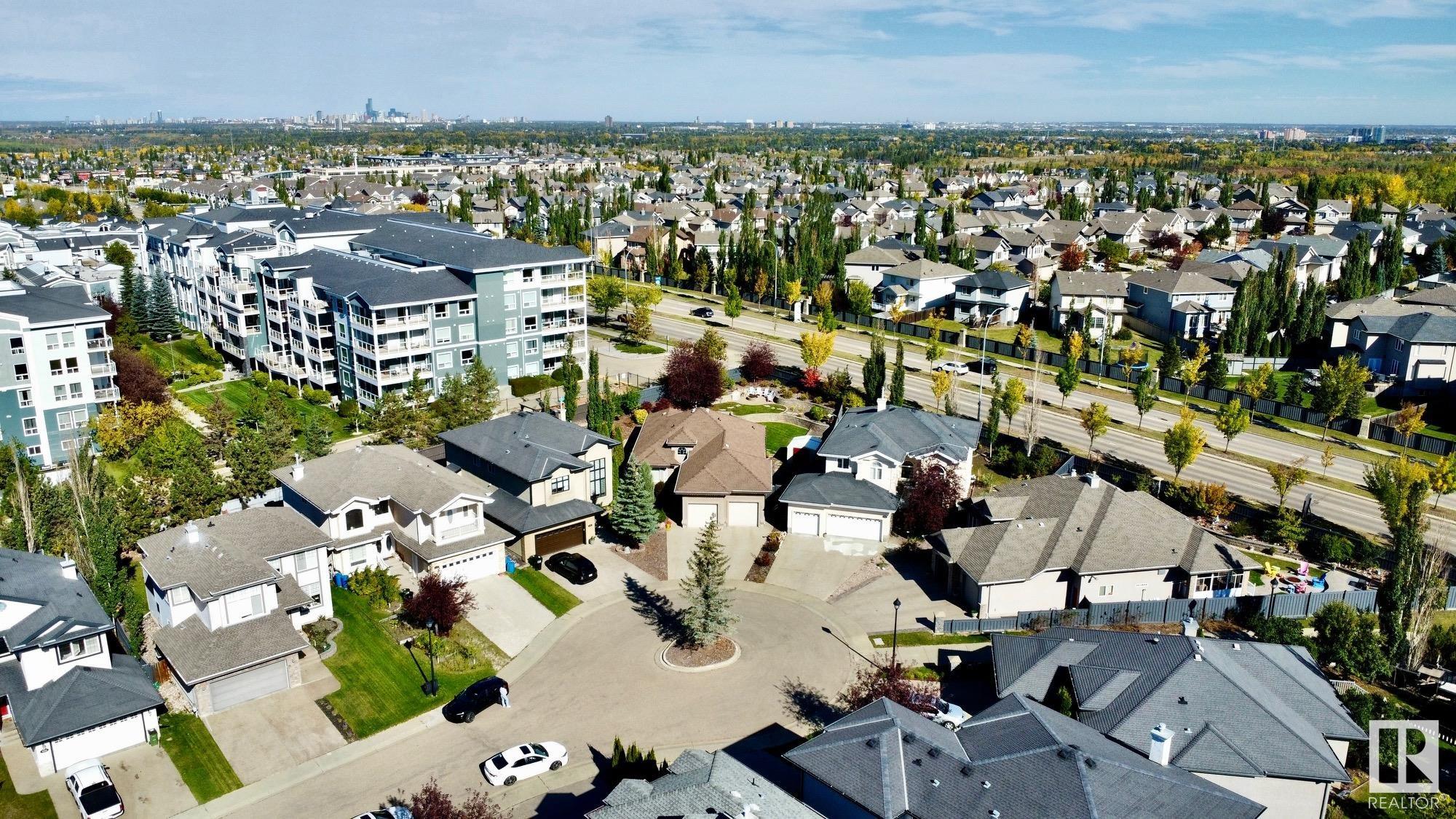 http://cdnparap120.paragonrels.com/ParagonImages/Property/p12/RAE/225345507/22/0/0/737c219d91c4d493cfe6667ae22b199d/1/bdfad282d89b7d264c5d7fd4ef08f566/225345507-50A18DC8-B39F-4CFA-9135-025EADA60F79.JPG