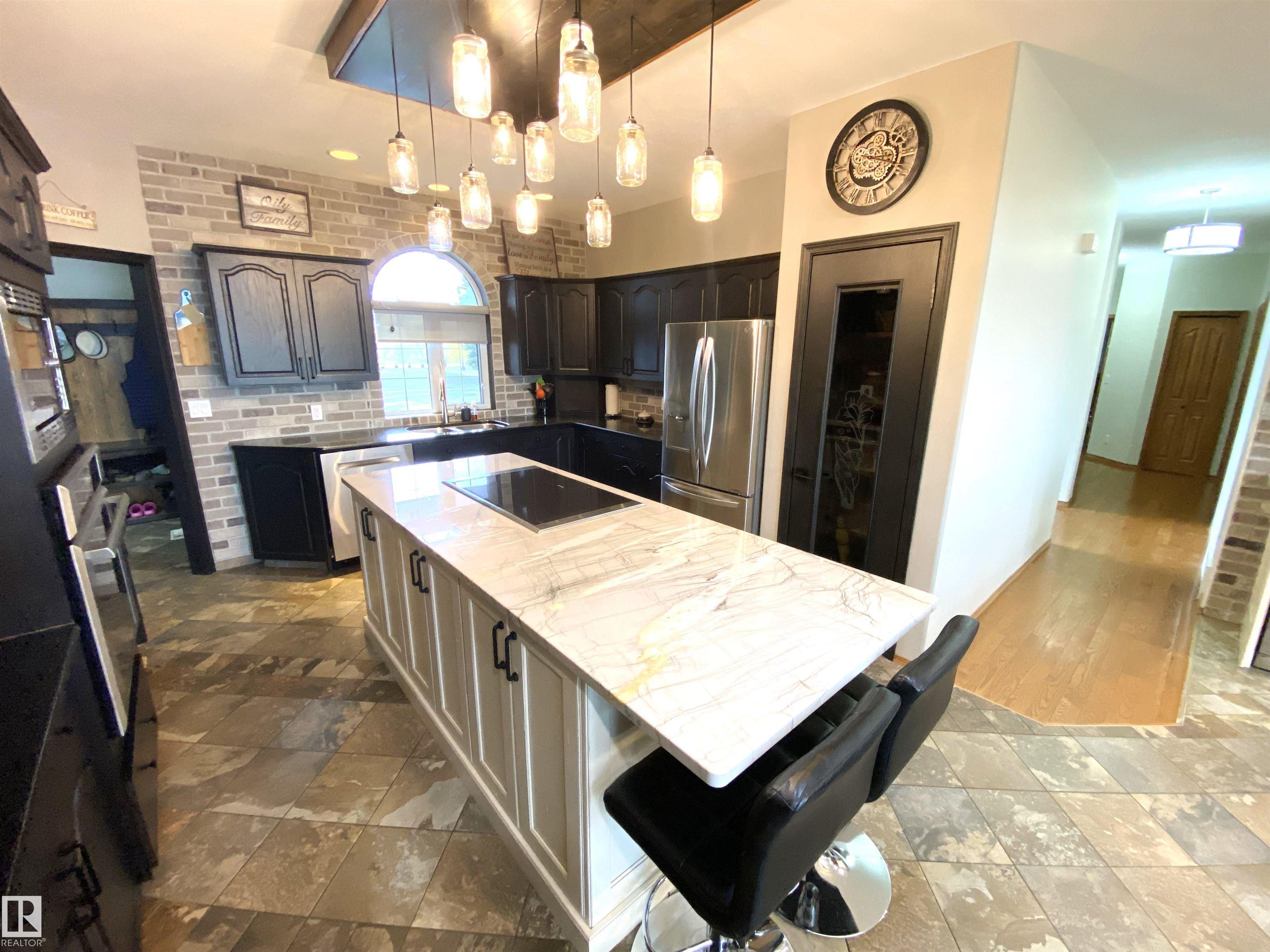 Photo 17 at 5 - 2022 Parkland Drive, Marrakesh Properties, Rural Parkland County