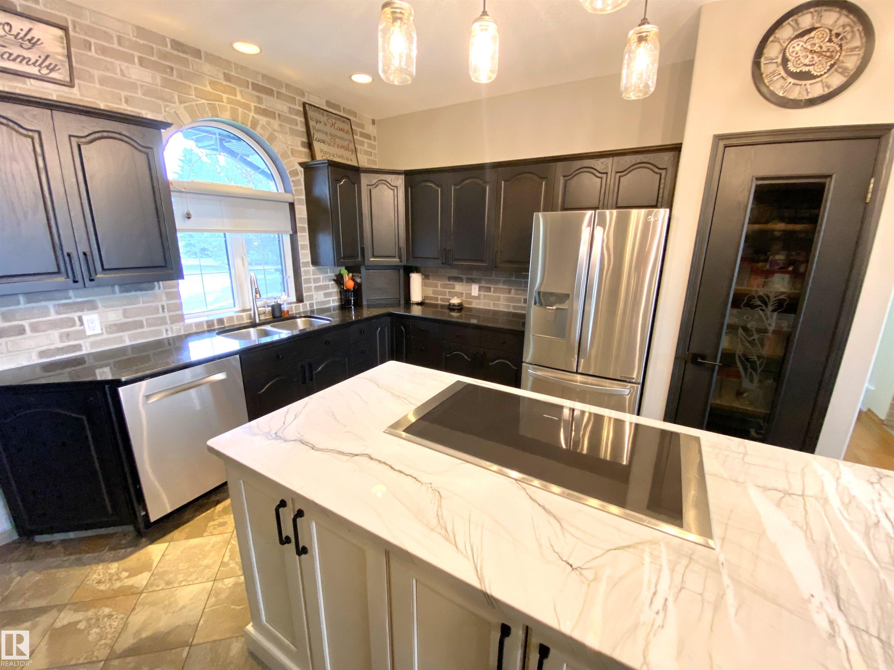 Photo 18 at 5 - 2022 Parkland Drive, Marrakesh Properties, Rural Parkland County