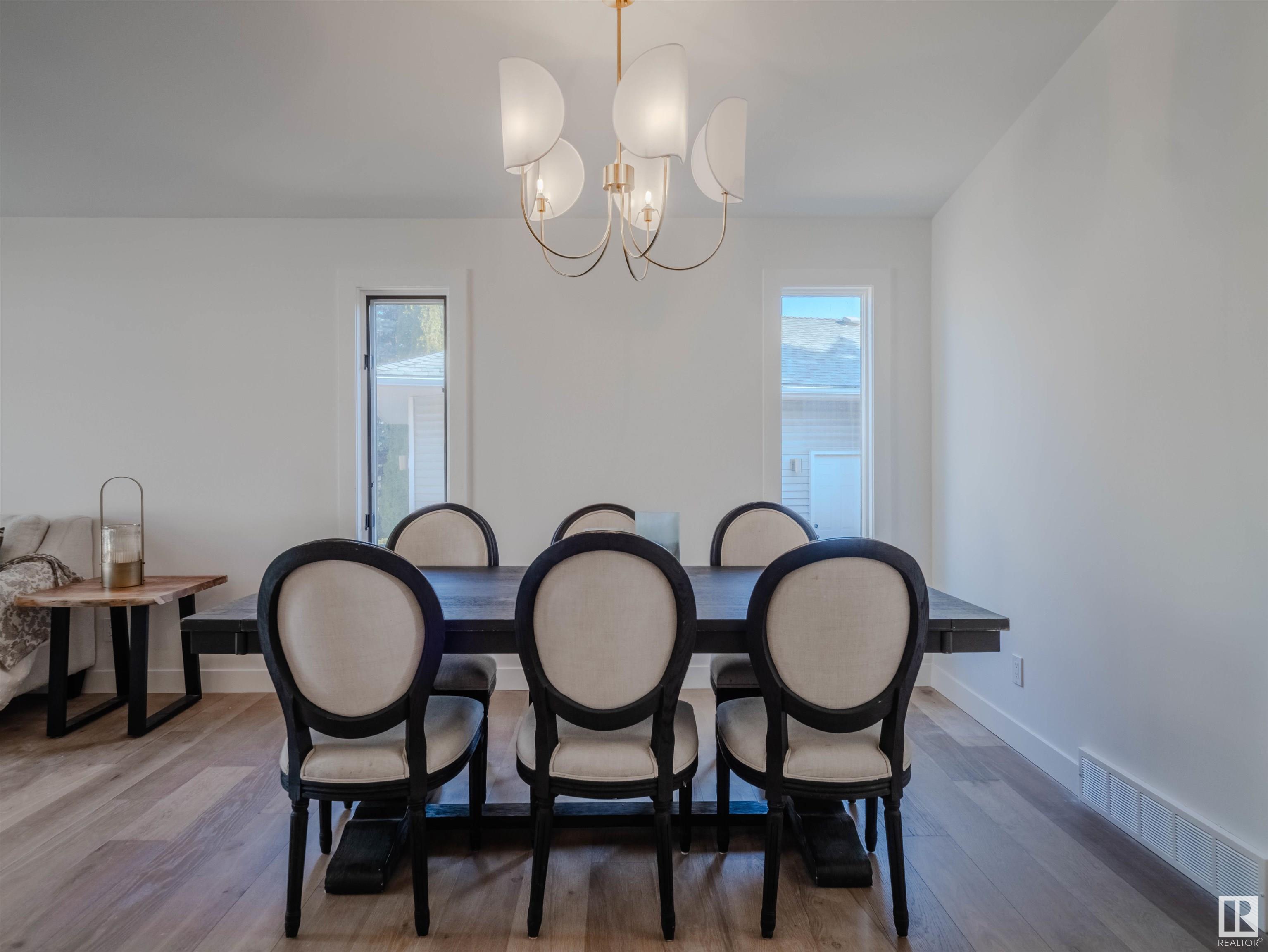 Photo 20 at 261 Heagle Crescent Nw, Henderson Estates, Edmonton