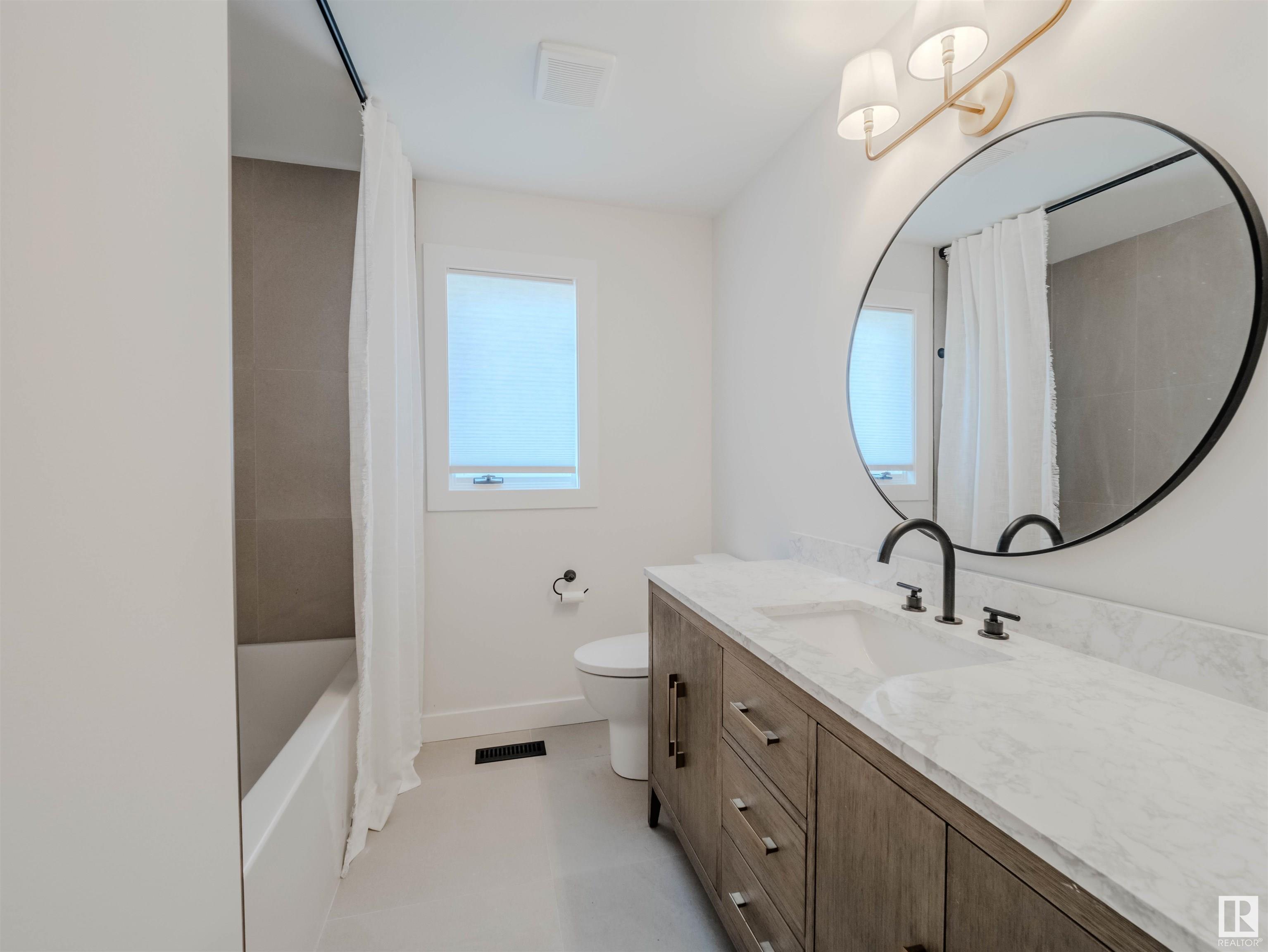 Photo 49 at 261 Heagle Crescent Nw, Henderson Estates, Edmonton