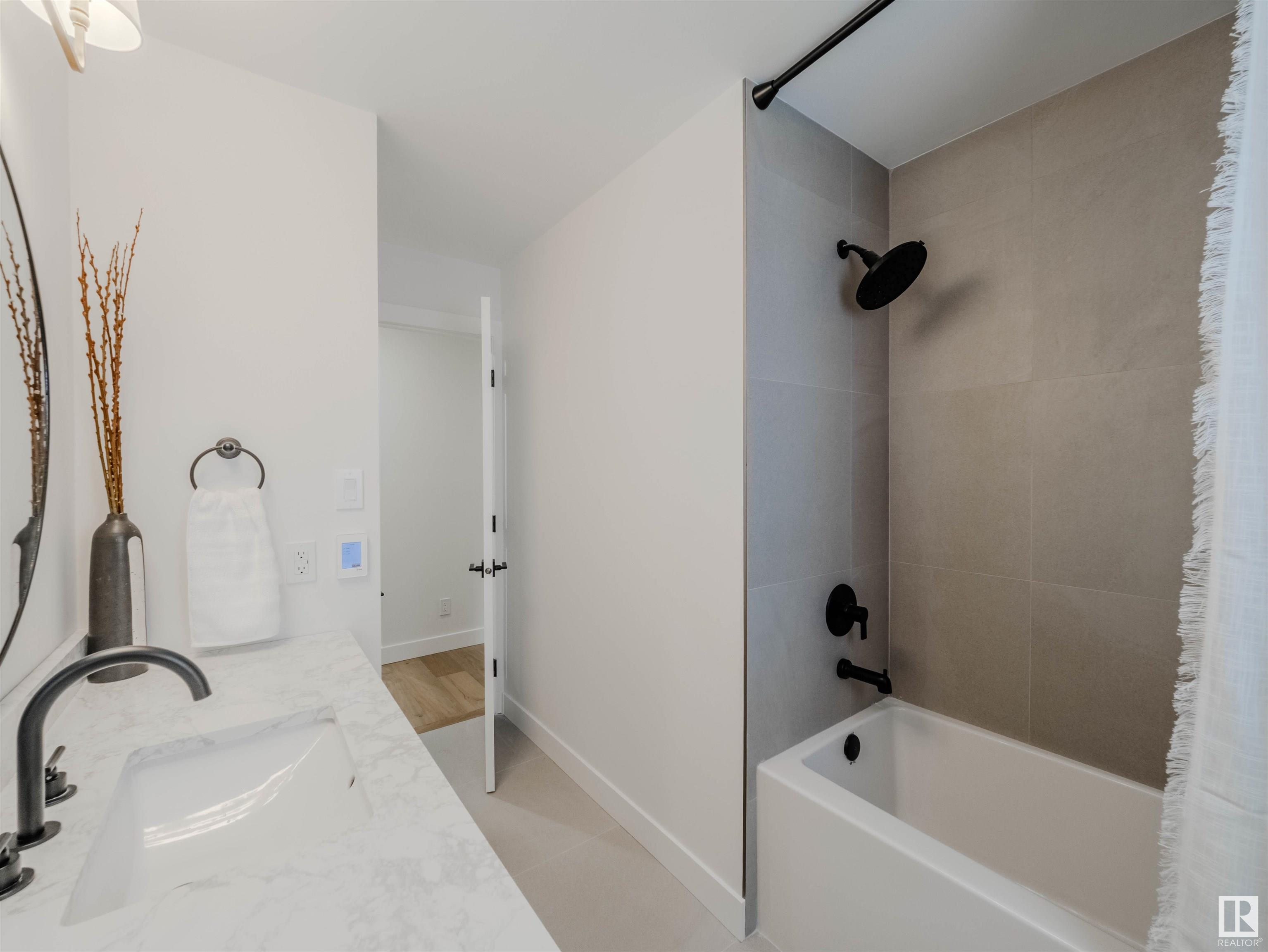 Photo 50 at 261 Heagle Crescent Nw, Henderson Estates, Edmonton