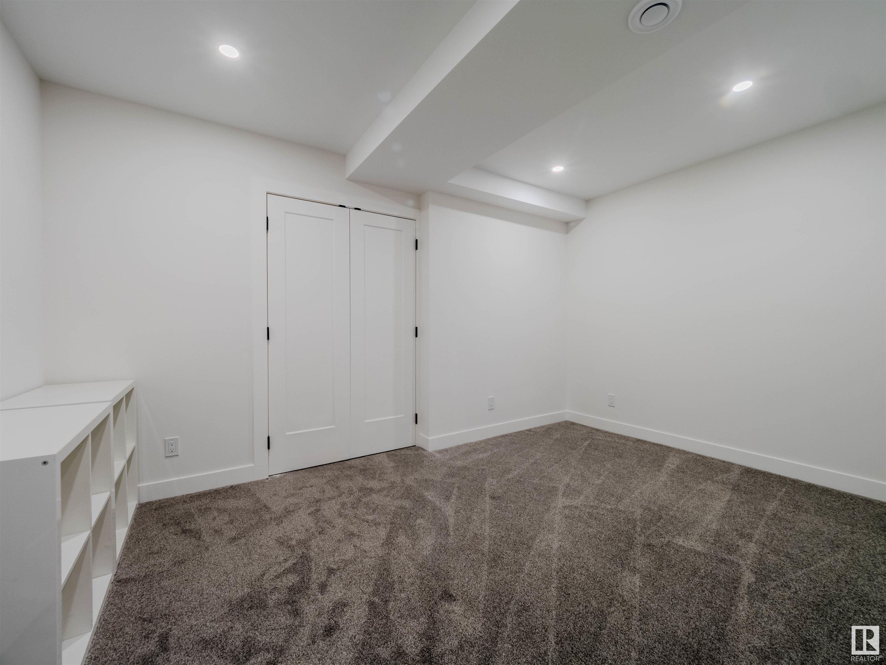 Photo 64 at 261 Heagle Crescent Nw, Henderson Estates, Edmonton