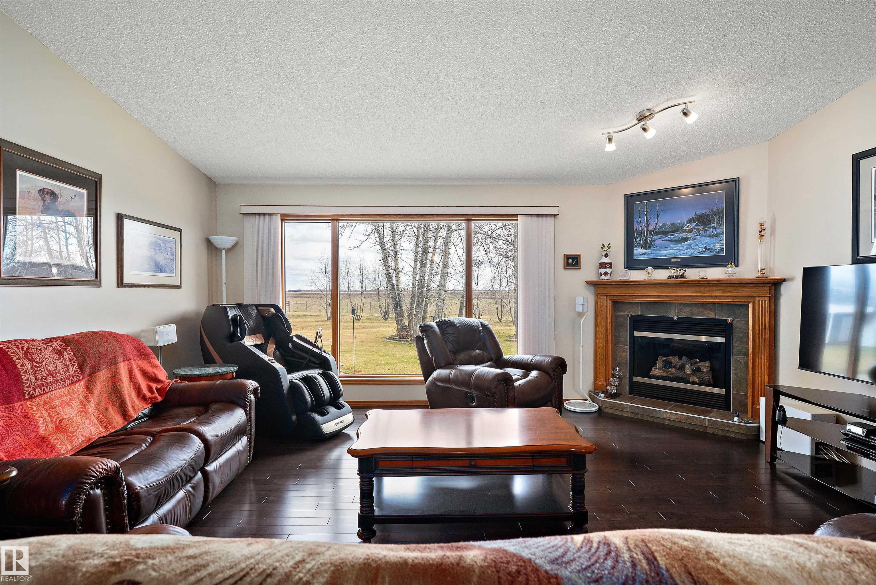 Photo 17 at 49229 Rr 263, None, Rural Leduc County