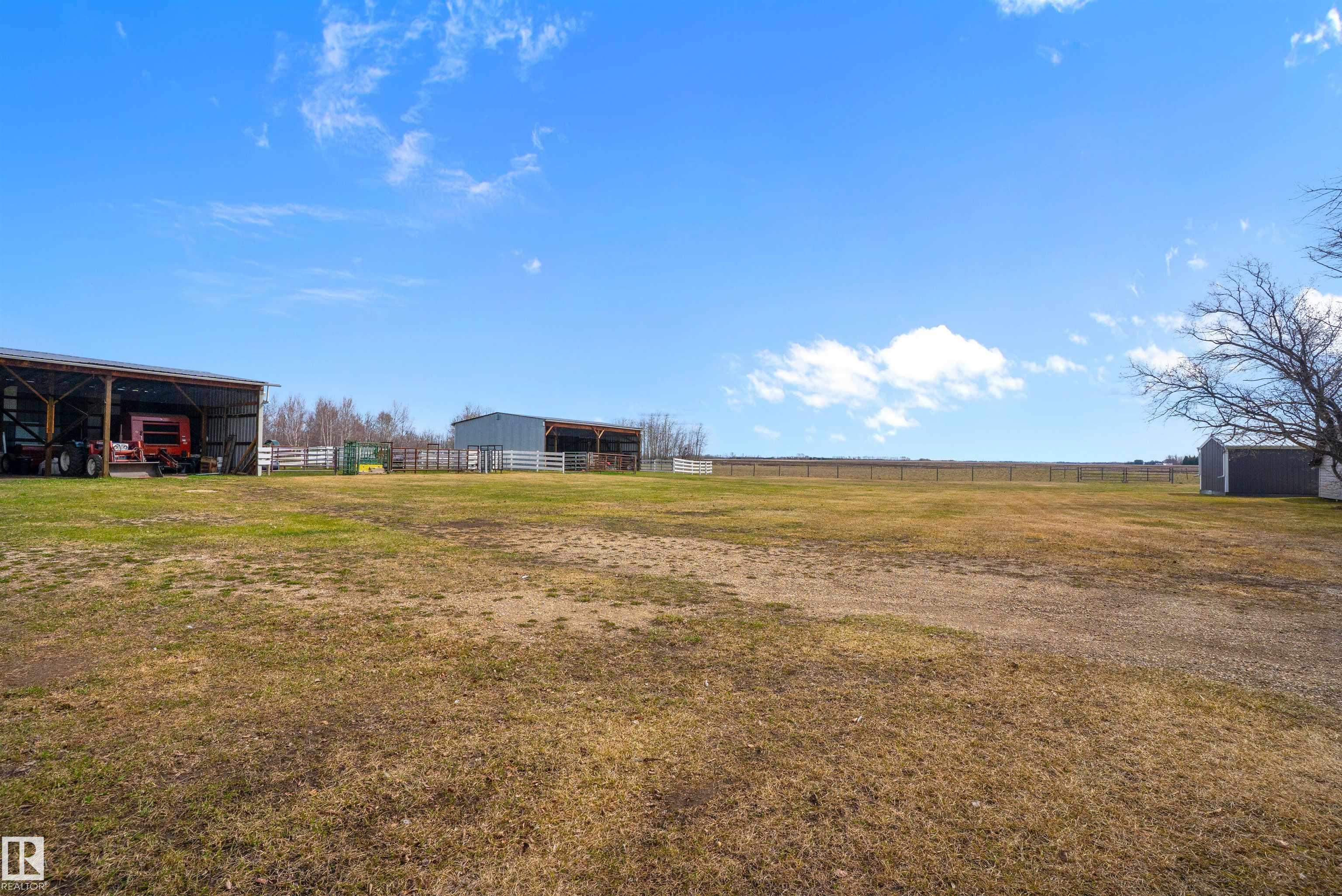 Photo 9 at 49229 Rr 263, None, Rural Leduc County