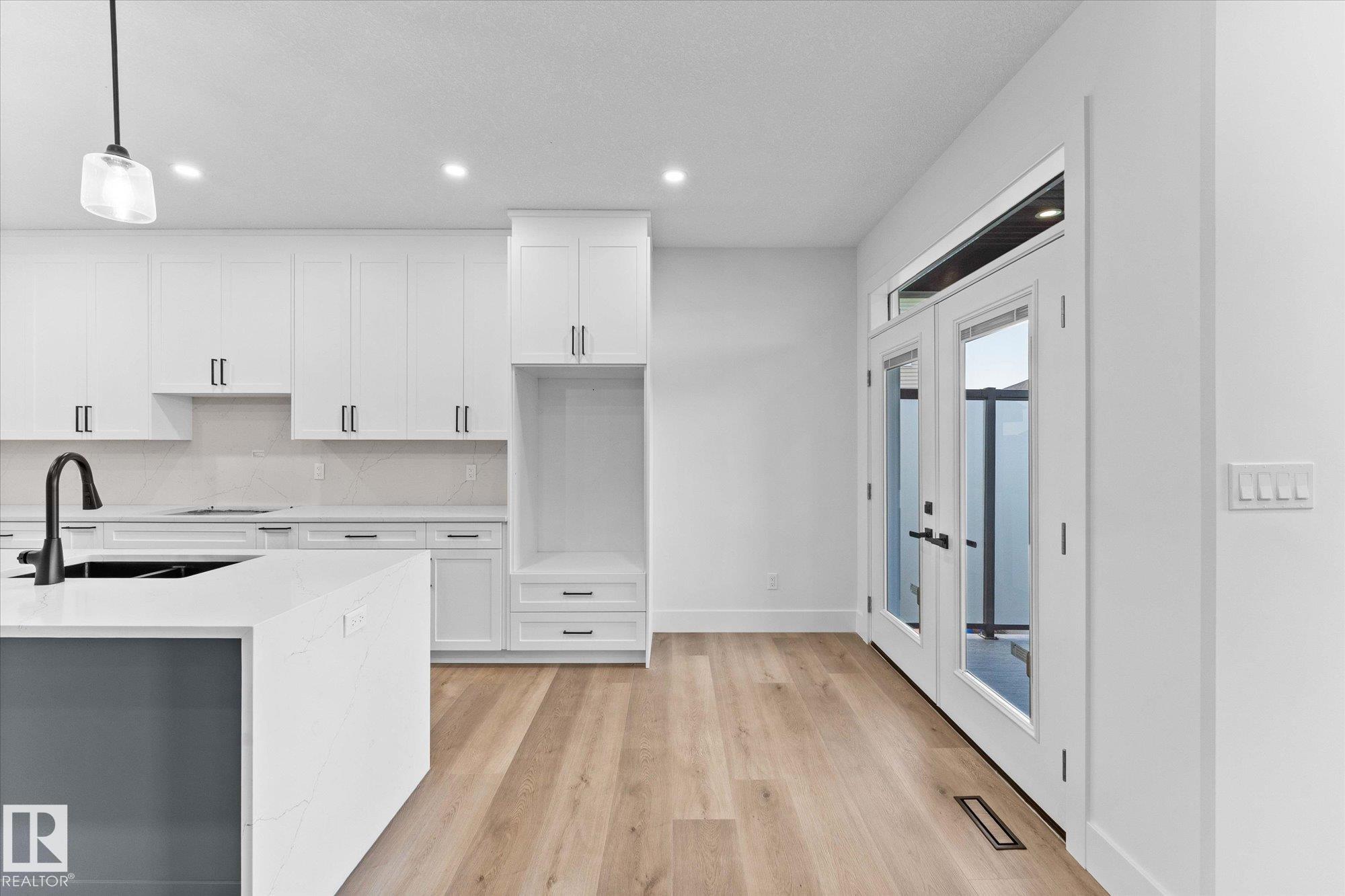 Photo 13 at 325 Meadowview Drive, South Fort, Fort Saskatchewan