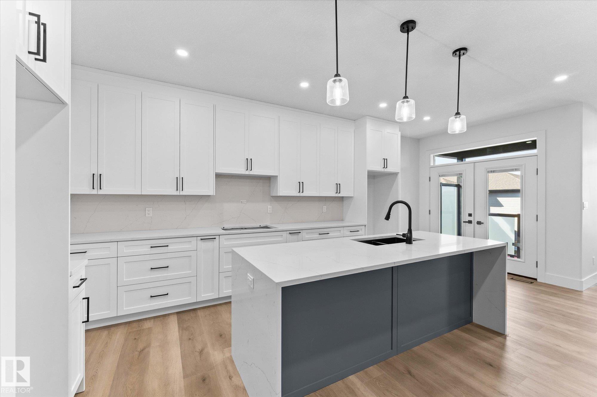 Photo 5 at 325 Meadowview Drive, South Fort, Fort Saskatchewan
