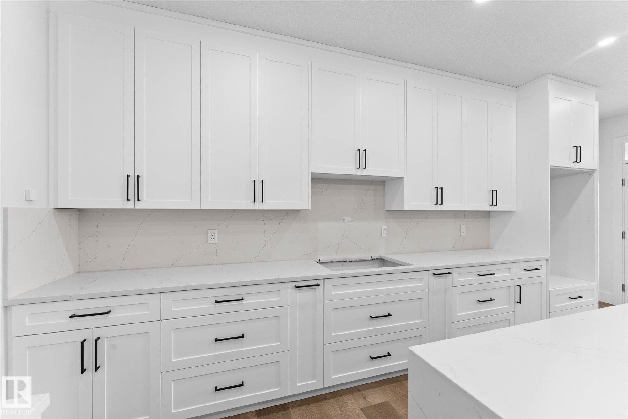Photo 6 at 325 Meadowview Drive, South Fort, Fort Saskatchewan