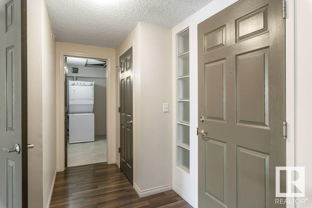 http://cdnparap120.paragonrels.com/ParagonImages/Property/p12/RAE/225345694/2/0/0/4b119f238433a01397110f9708a89ae6/1/019a4a58c2df3f744393b61e5148bb13/225345694-b1afa7c9-9454-4eba-99d5-fb75056aaf53.JPG
