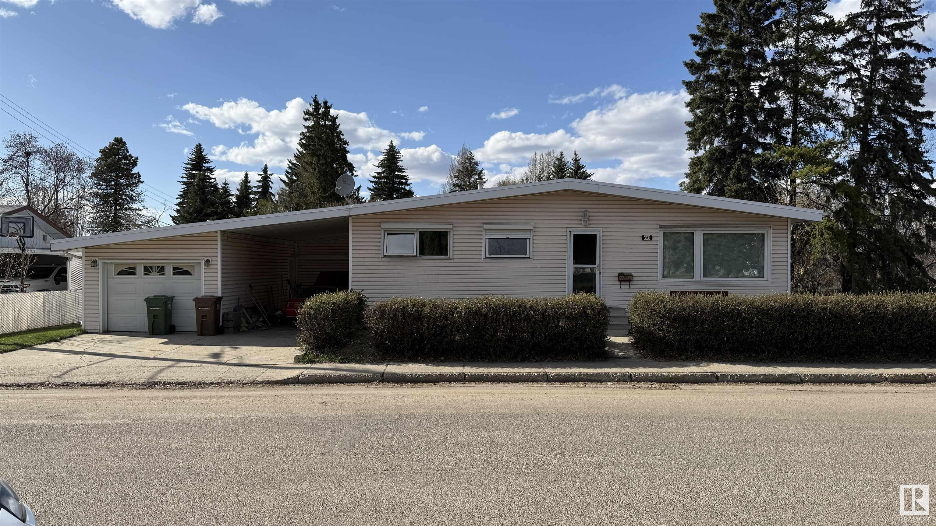 60 Sunset Boulevard, Sturgeon Heights, St. Albert 
