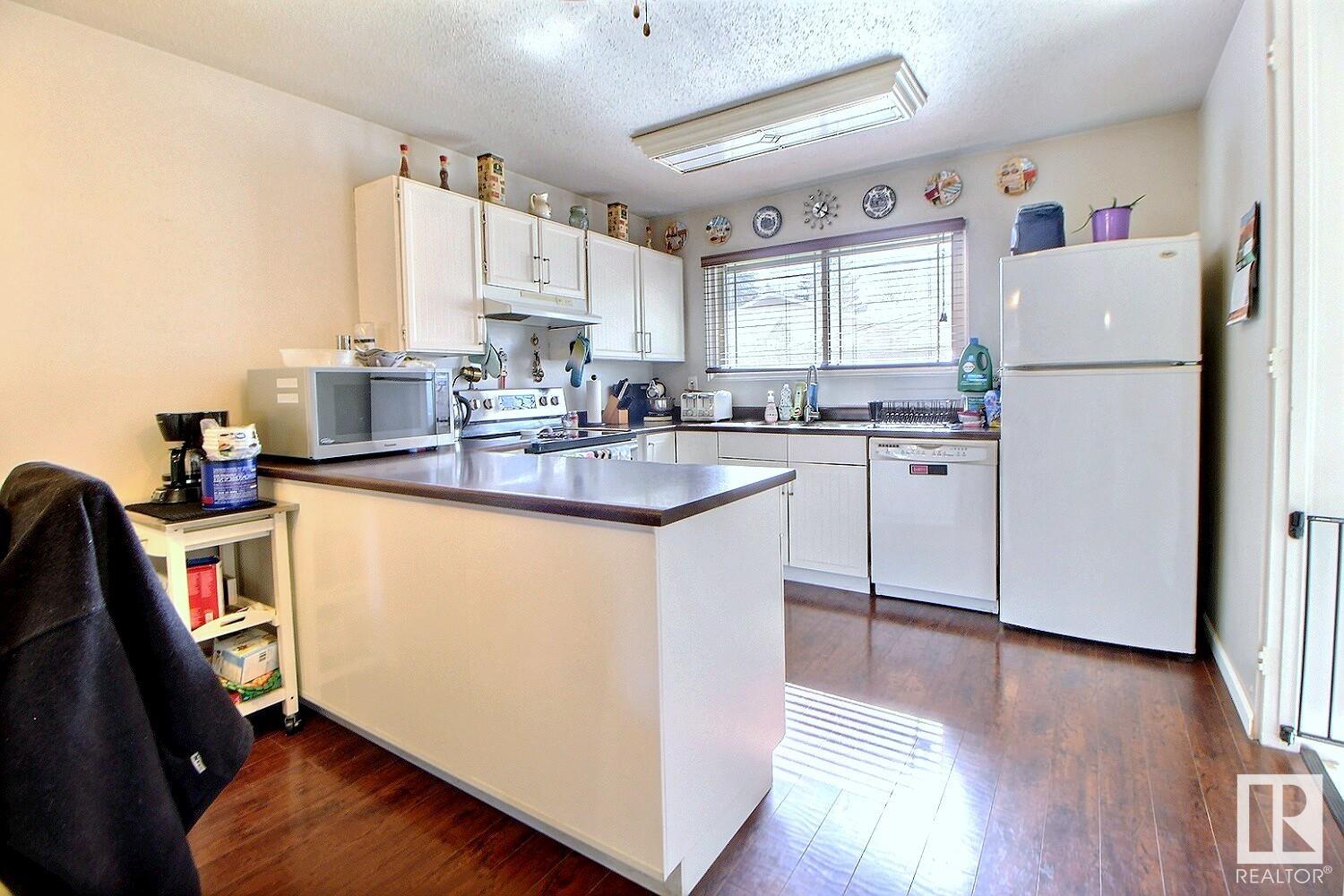 Photo 3 at 86 Circlewood Drive, Maplewood, Sherwood Park