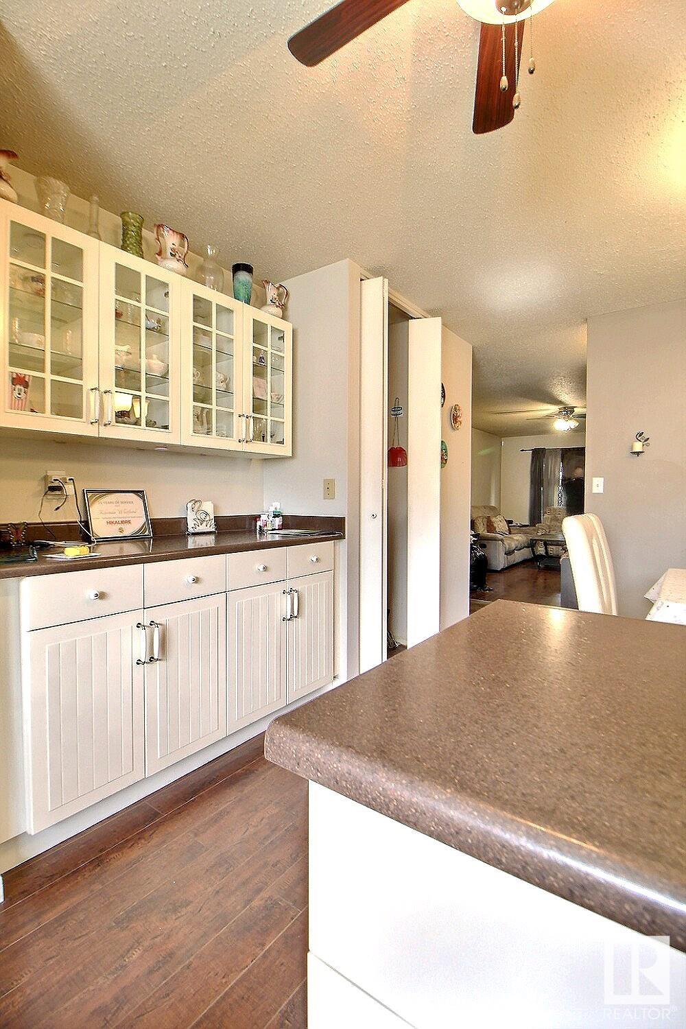 Photo 5 at 86 Circlewood Drive, Maplewood, Sherwood Park