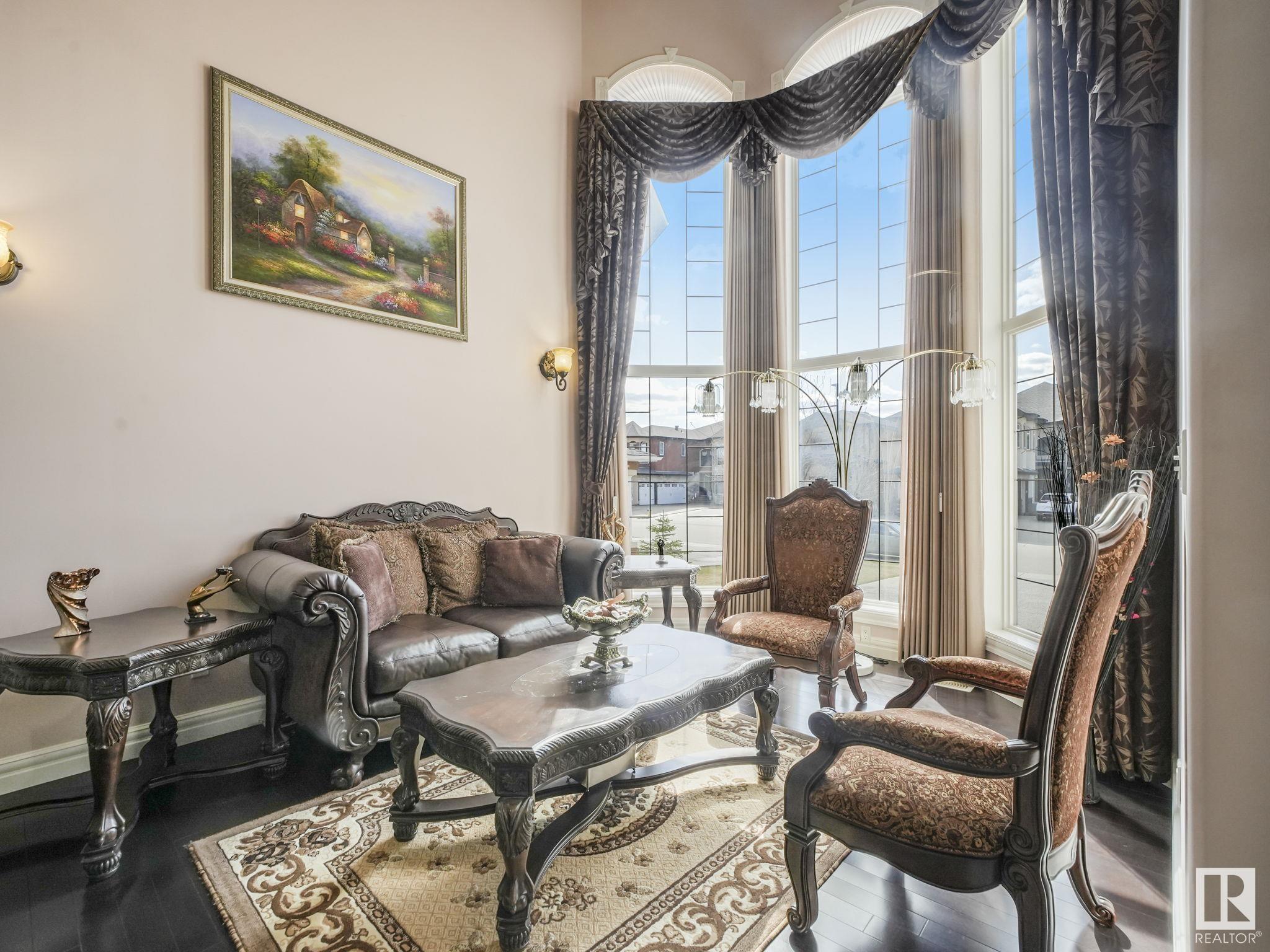 http://cdnparap120.paragonrels.com/ParagonImages/Property/p12/RAE/225345807/9/0/0/19f5535d866d809986f4a36752aac1d3/1/2f586ca11c372637131881590f46a1de/225345807-6110b81b-b92a-4e01-850d-beaf45fe9dfb.JPG