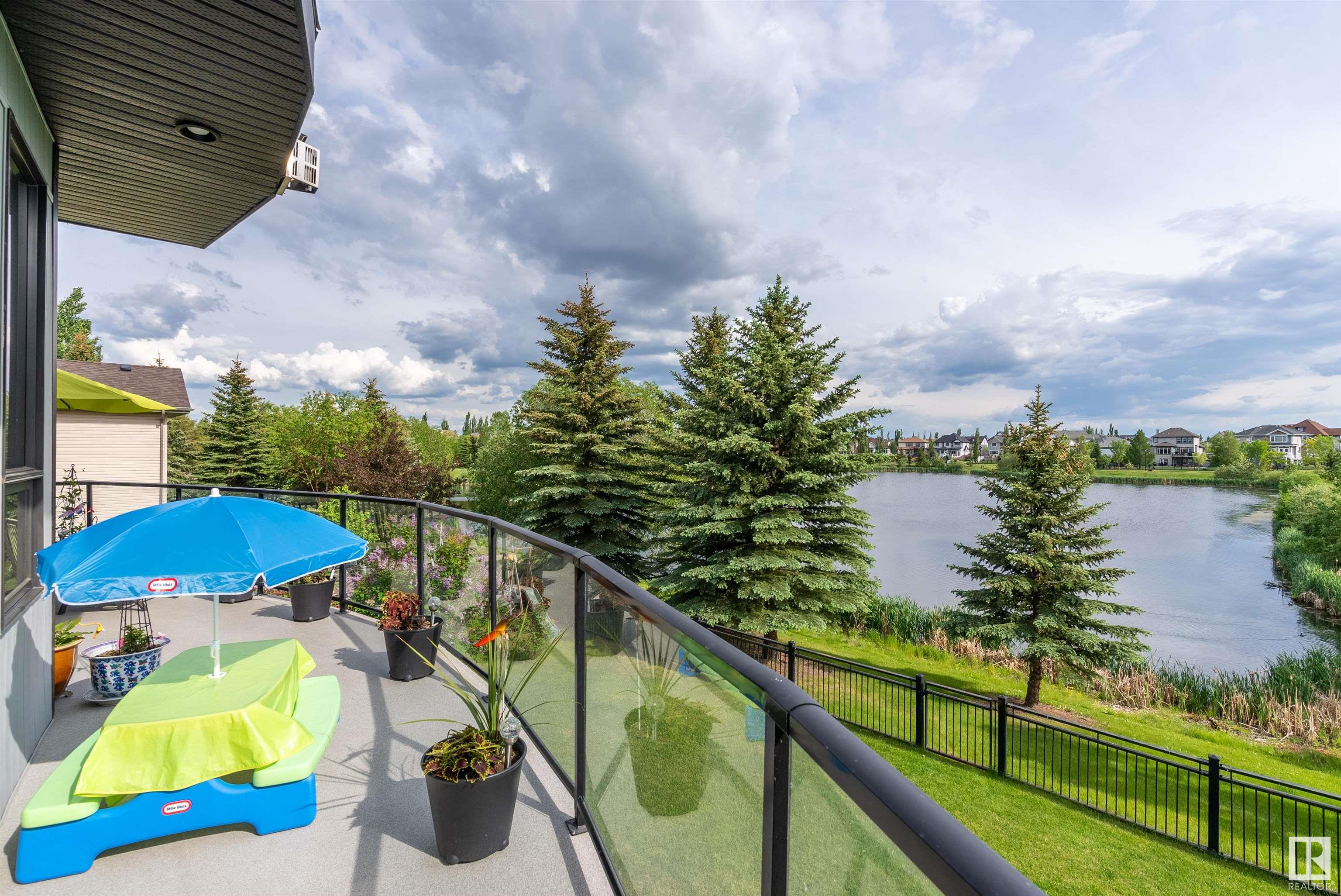 http://cdnparap120.paragonrels.com/ParagonImages/Property/p12/RAE/225345833/45/0/0/e50fbfd1caa29c7c3c45be7c7374389e/1/774c84352b91ca2e17852550b68f1d62/225345833-9F051BC4-497D-4303-9011-EC070A0C1EFB.JPG