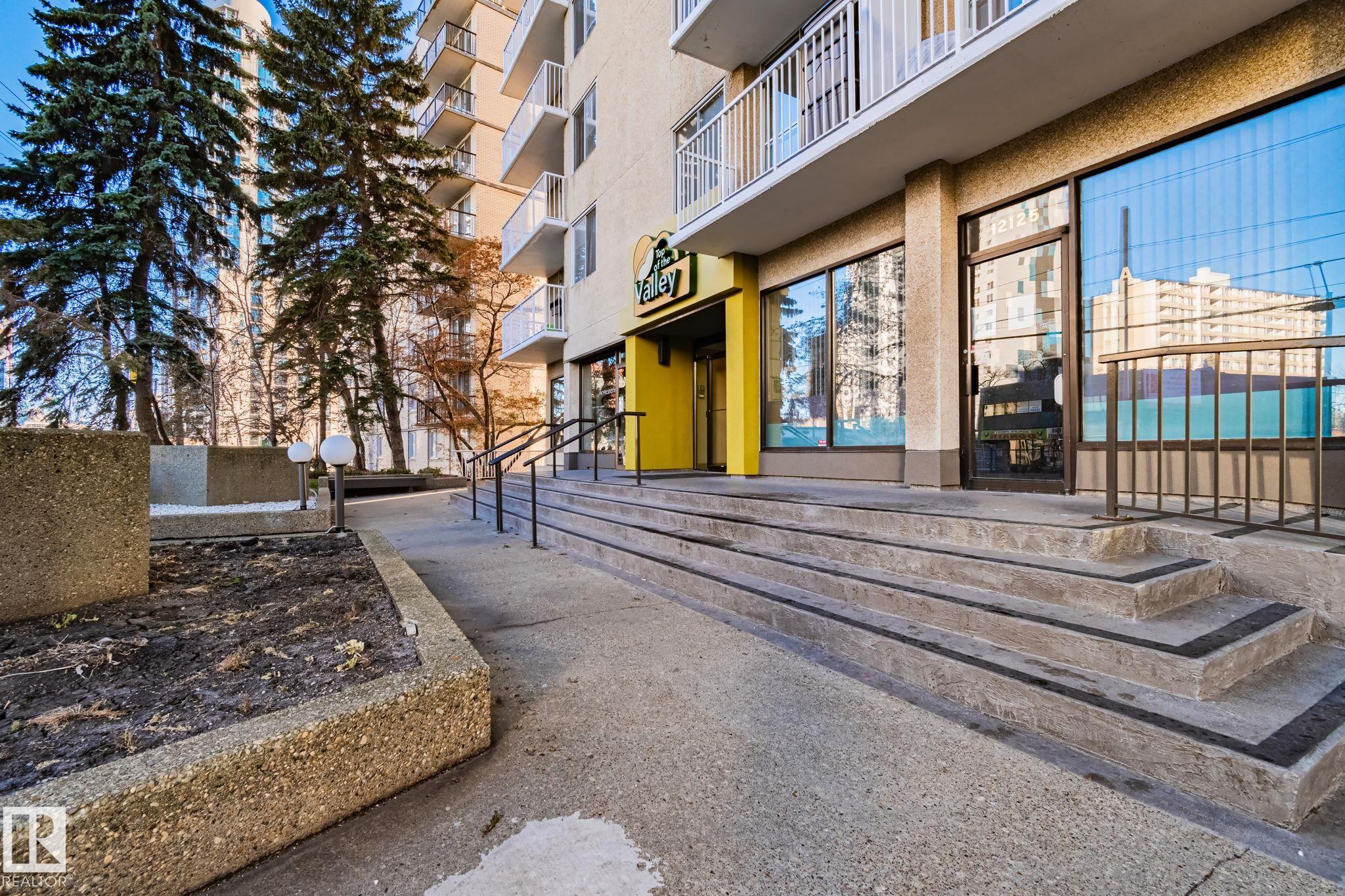 1401 - 12121 Jasper Avenue NW, Wîhkwêntôwin, Edmonton 