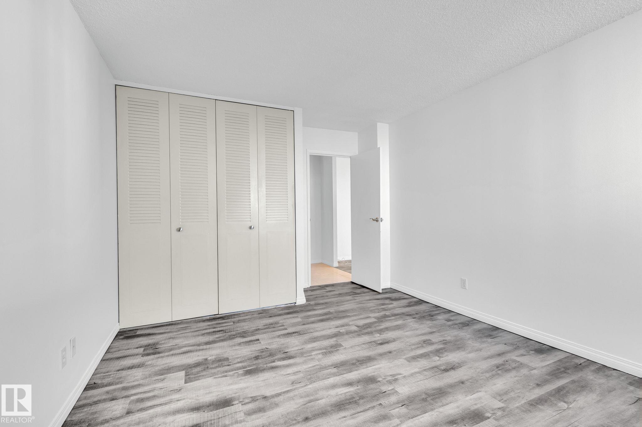 Photo 17 at 1401 - 12121 Jasper Avenue NW, Wîhkwêntôwin, Edmonton