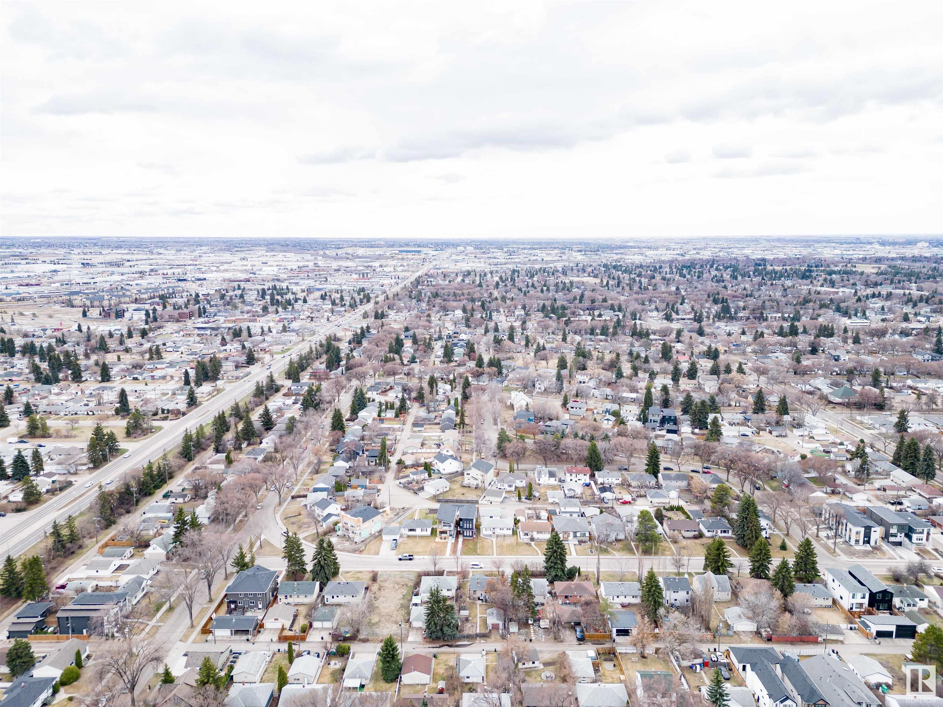 Photo 62 at 7621 91 Avenue Nw, Holyrood, Edmonton