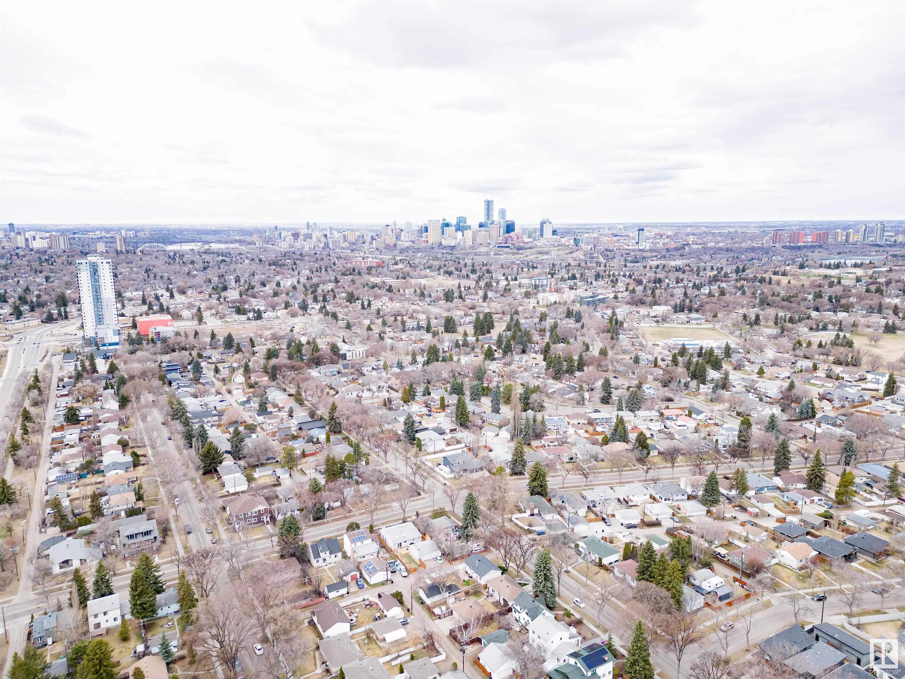 Photo 64 at 7621 91 Avenue Nw, Holyrood, Edmonton