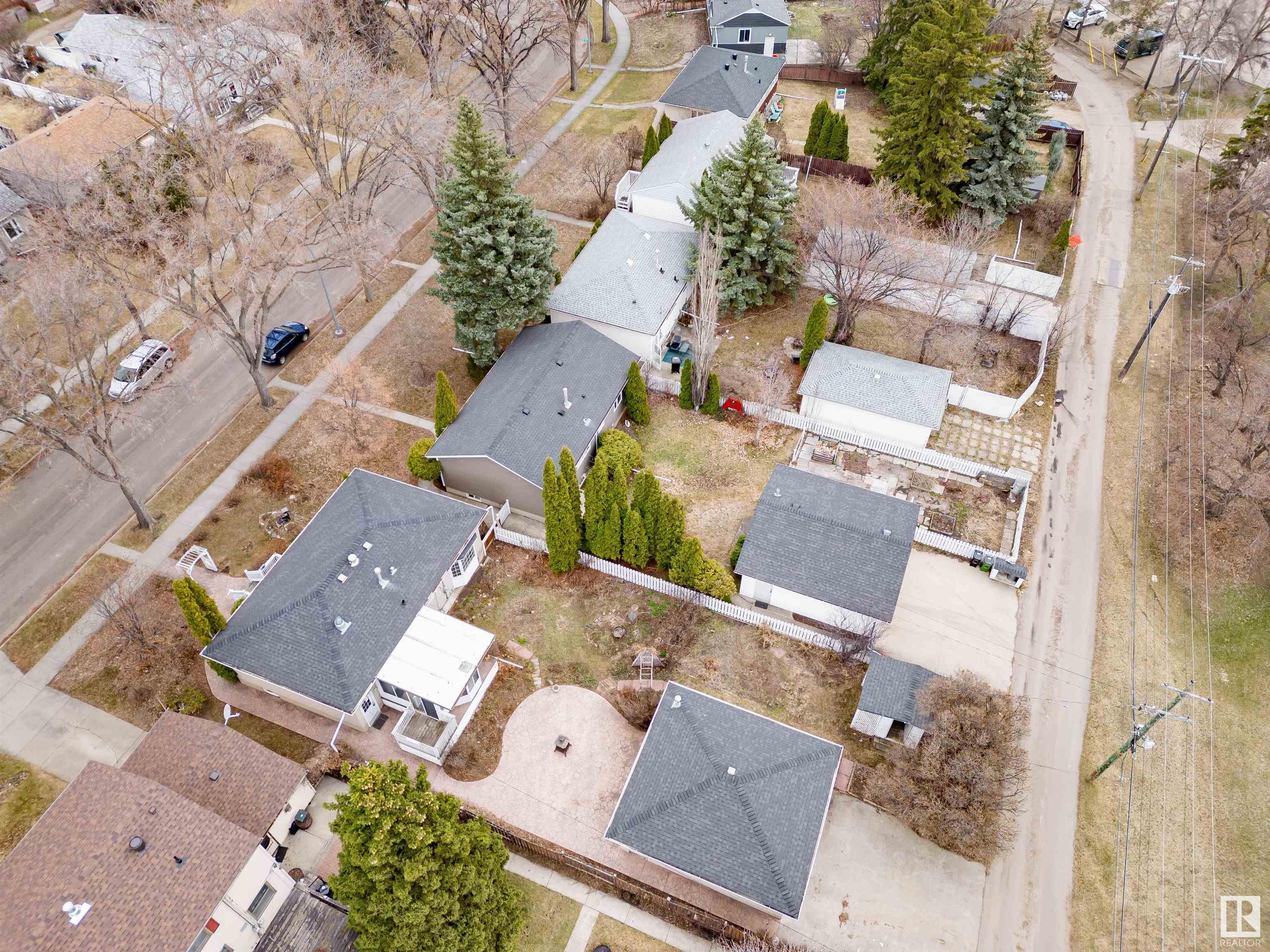 Photo 69 at 7621 91 Avenue Nw, Holyrood, Edmonton