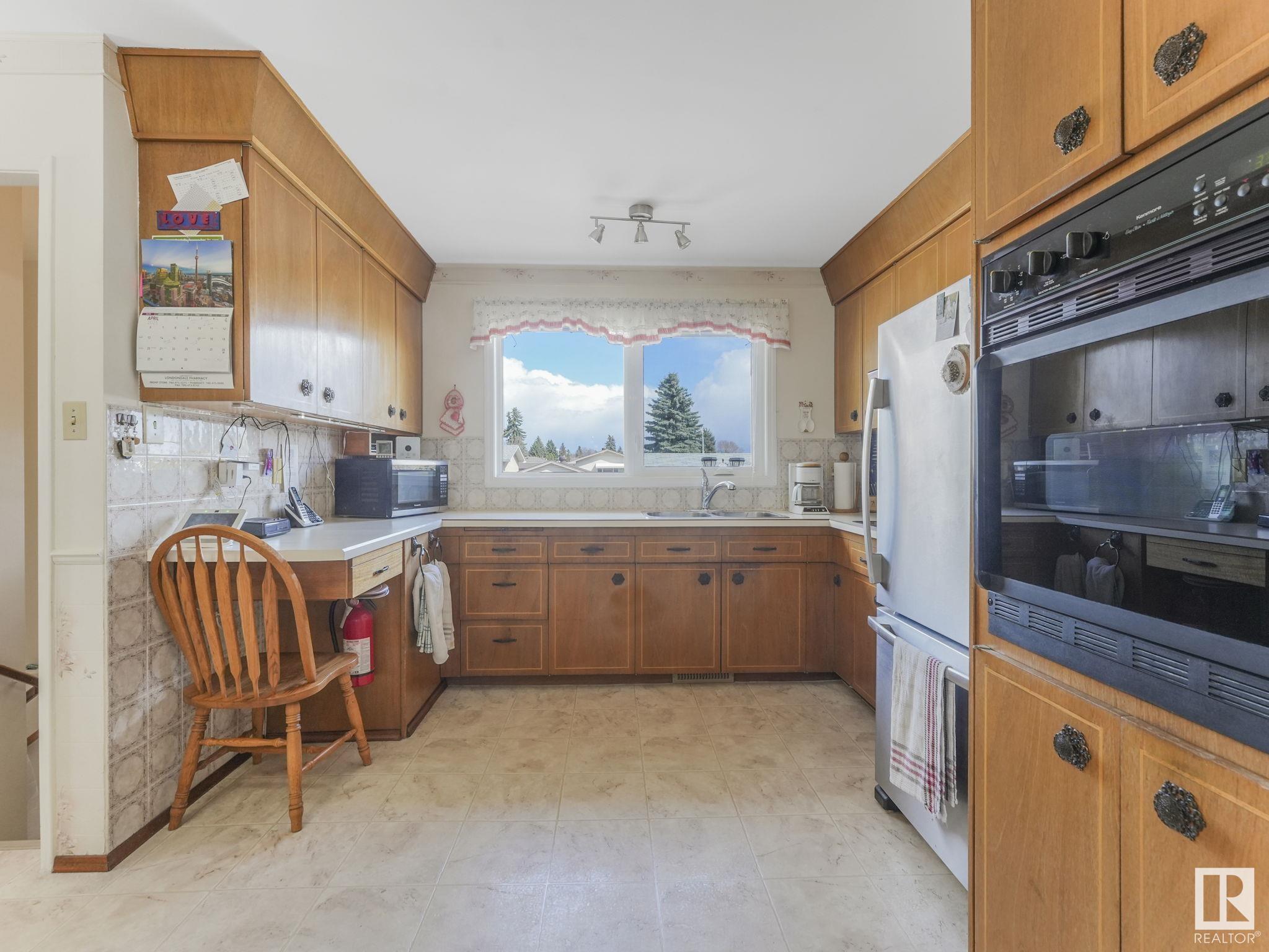 Photo 8 at 14315 80 Street Nw, Kildare, Edmonton