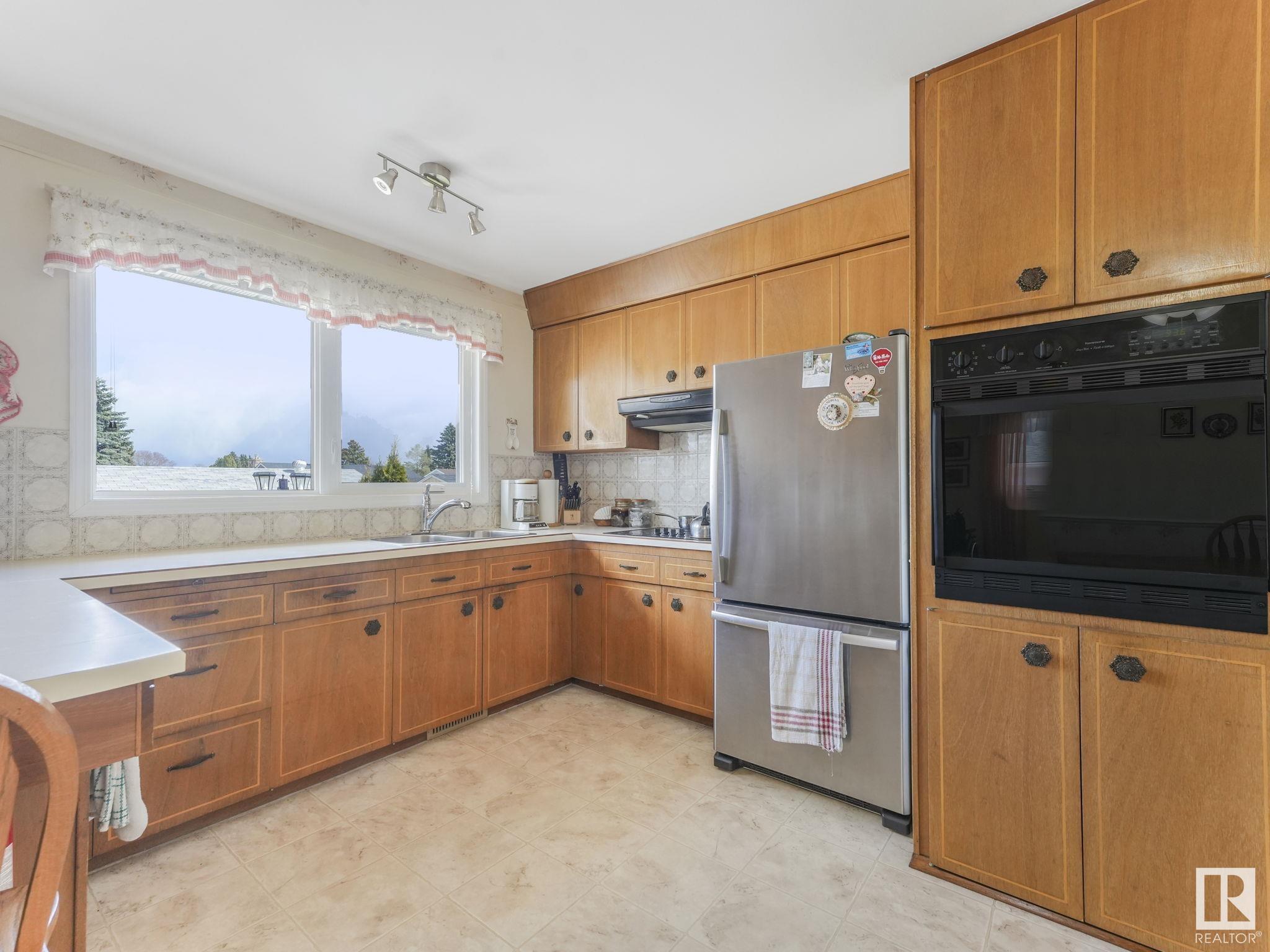 Photo 10 at 14315 80 Street Nw, Kildare, Edmonton