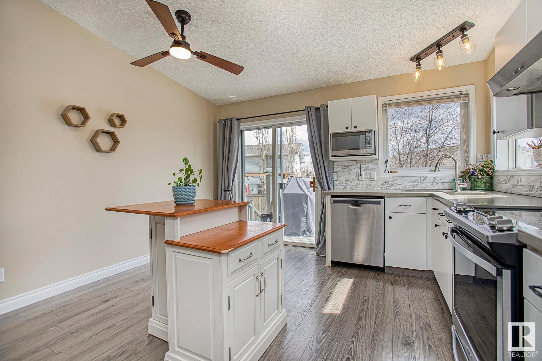 Photo 17 at 230 Rainbow Crescent, Regency Park, Sherwood Park