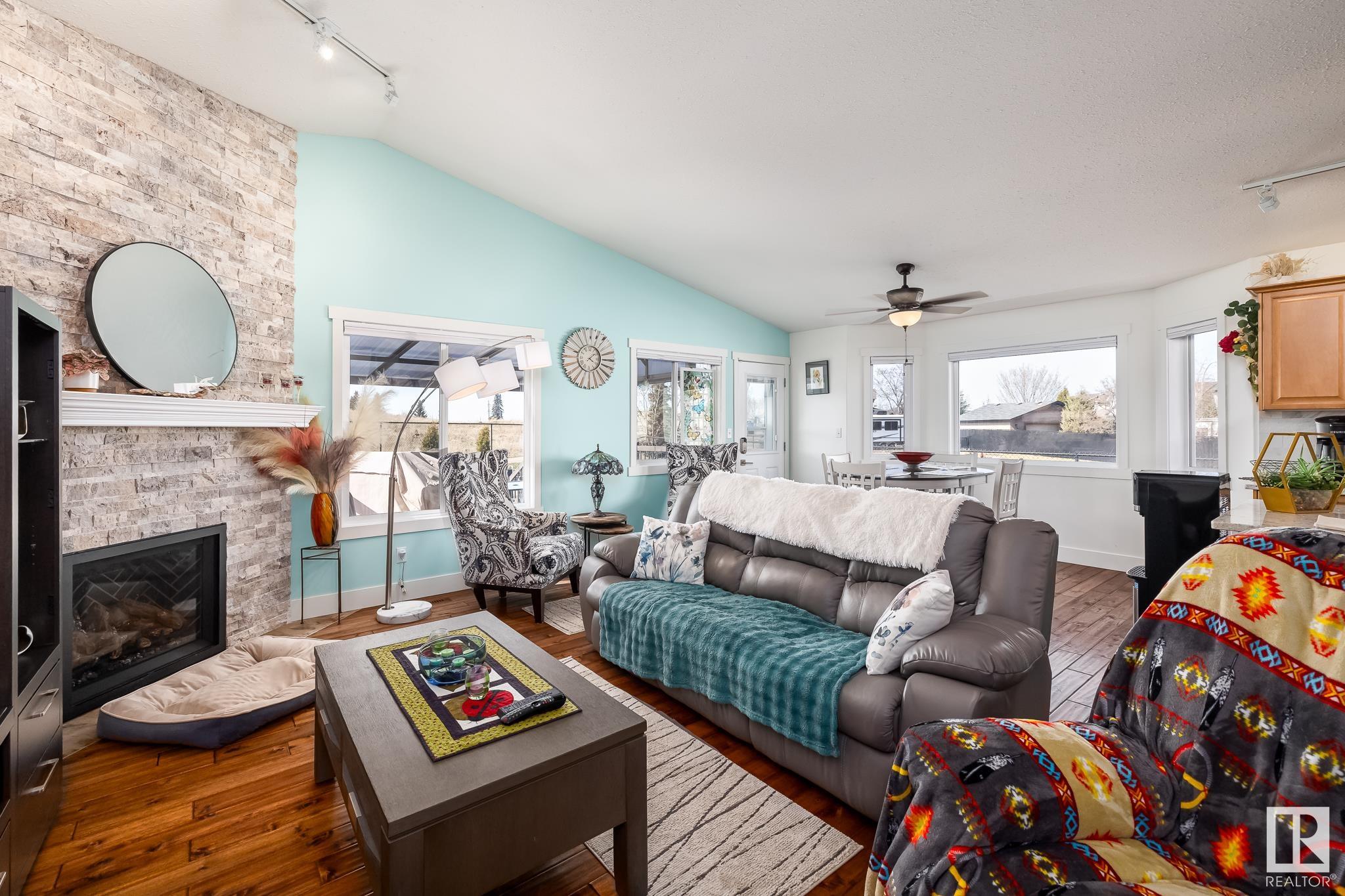 Photo 9 at 67 Briarwood point(e), Graybriar, Stony Plain