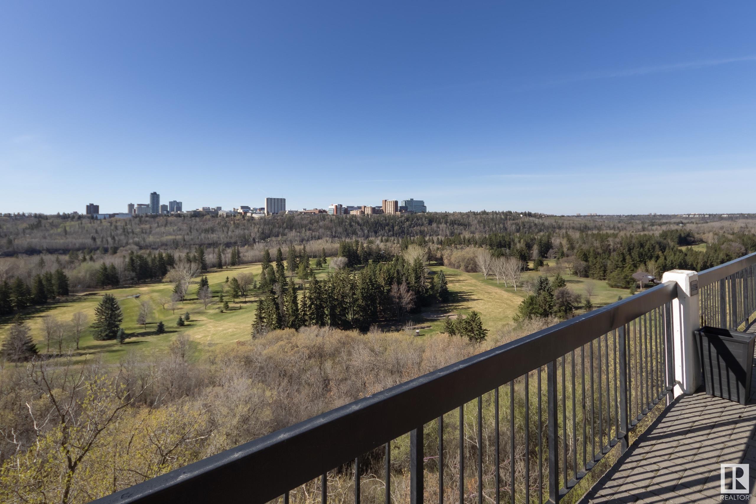 http://cdnparap120.paragonrels.com/ParagonImages/Property/p12/RAE/225346502/39/0/0/2a8c4d830f92eab5ef23cba23c62f8c7/1/dd534ea03d636ae9f0242c3ed0421090/225346502-7823e3c4-735f-4684-b863-19535308364d.JPG