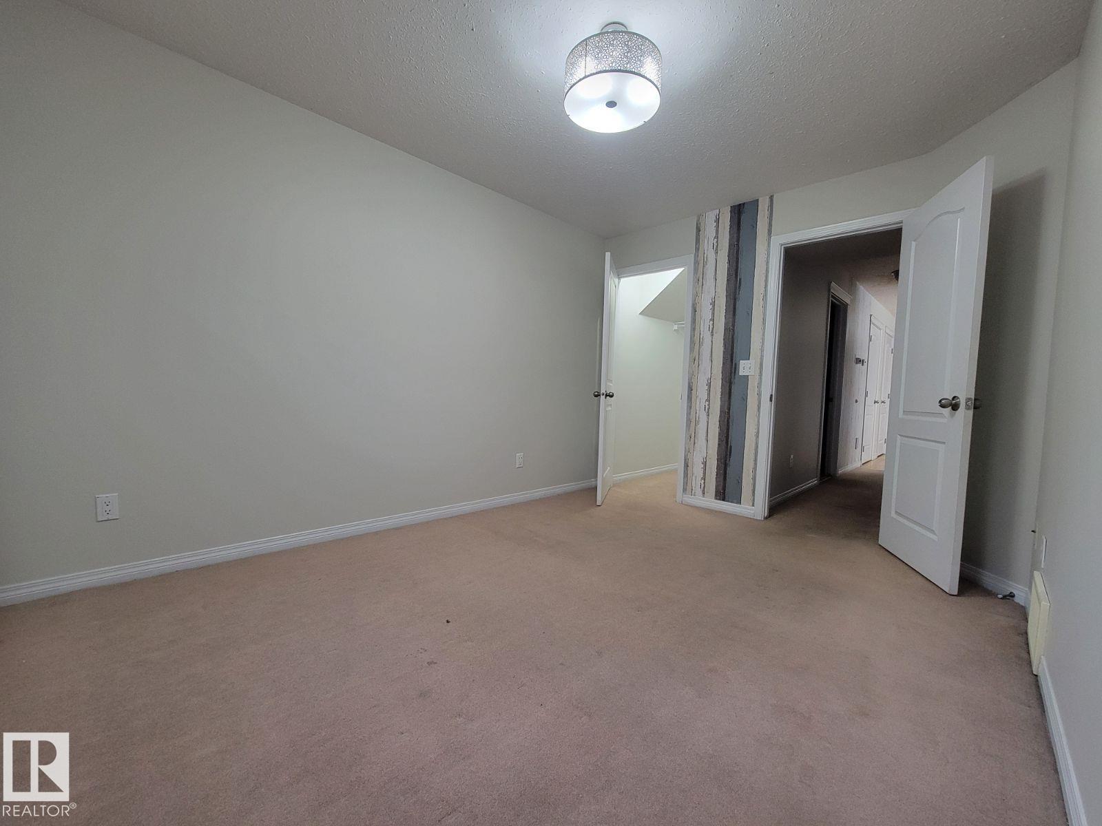 Photo 11 at 10 - 2505 42 Street NW, Bisset, Edmonton