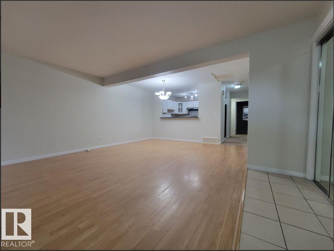 Photo 3 at 10 - 2505 42 Street NW, Bisset, Edmonton