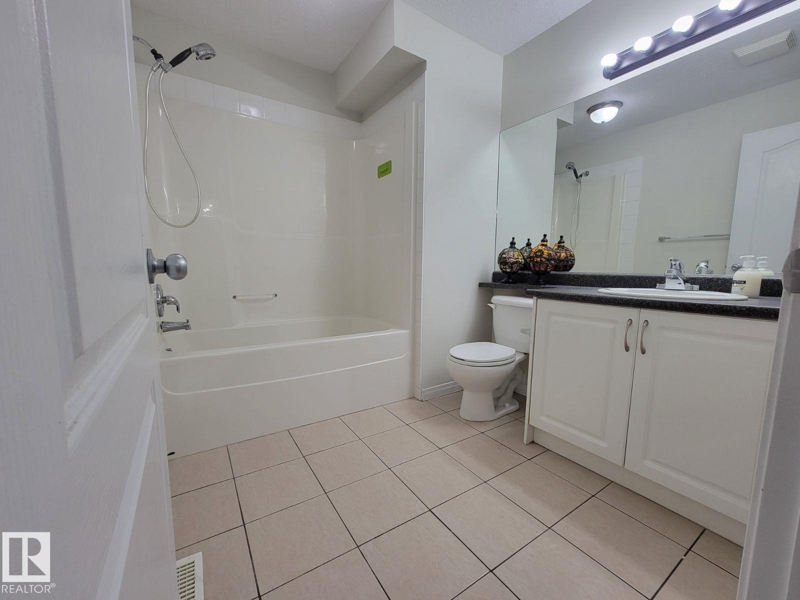 Photo 9 at 10 - 2505 42 Street NW, Bisset, Edmonton