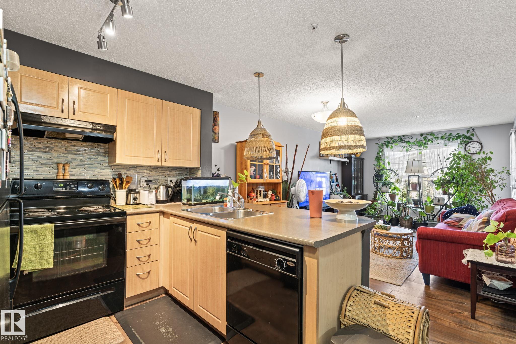 Photo 11 at 311 - 11449 Ellersille Road SW, Rutherford, Edmonton