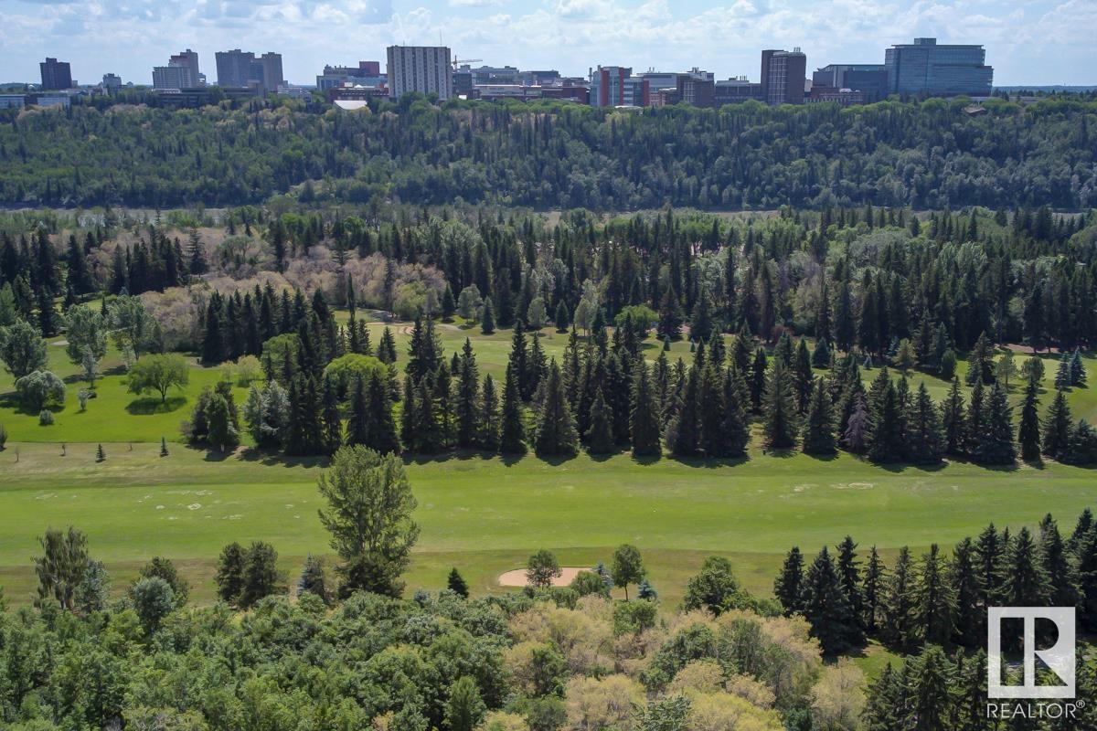 http://cdnparap120.paragonrels.com/ParagonImages/Property/p12/RAE/225346900/53/0/0/19ef61ff07898fb1682f7f20e8f338fe/1/9ff4fd35d1e3fb161825ed9ad5afc182/225346900-f8dcb37b-4a5f-4b81-80eb-87e91bec3ff8.JPG