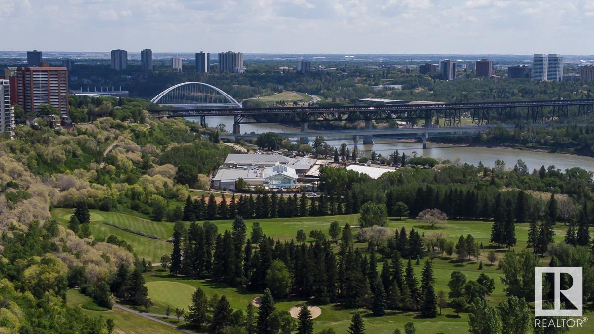 http://cdnparap120.paragonrels.com/ParagonImages/Property/p12/RAE/225346900/55/0/0/f9925c5df1a2d4f8c311dd8b2c641f66/1/9ff4fd35d1e3fb161825ed9ad5afc182/225346900-b76988a6-767e-4ba9-a8bf-a5ce1662c08a.JPG