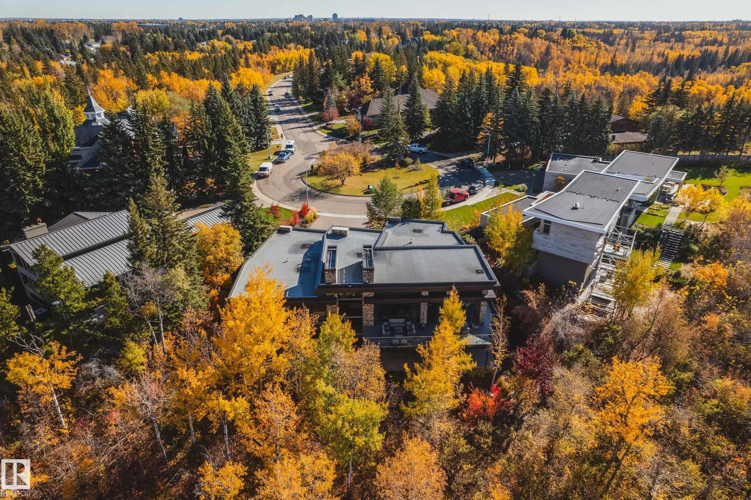 http://cdnparap120.paragonrels.com/ParagonImages/Property/p12/RAE/225347487/31/0/0/ff237caa3f59b719464aa6ccce58b1db/1/0a563b6a0024c19460cfa53e6537a733/225347487-c71fc59b-e89f-4e5a-99aa-17e6f2820216.JPG