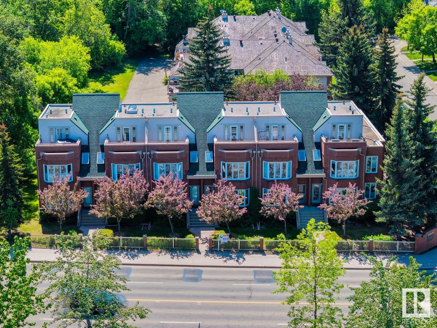 http://cdnparap120.paragonrels.com/ParagonImages/Property/p12/RAE/225347493/2/0/0/f72002425598bd73d4fe7f7f35ac8606/1/36349b28f6823536ce09eedad2560a47/225347493-9d9ac2f2-cf52-4aba-8758-18715738755d.JPG