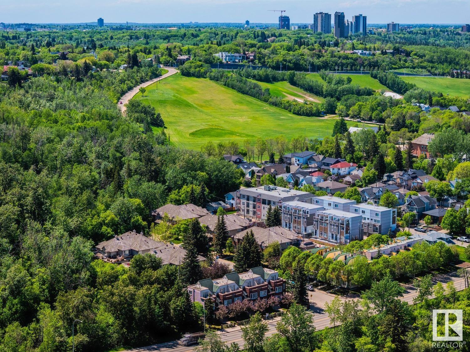 http://cdnparap120.paragonrels.com/ParagonImages/Property/p12/RAE/225347493/56/0/0/cf526a9f5eac64319b92434df2b3f873/1/36349b28f6823536ce09eedad2560a47/225347493-d1d7fd7d-0452-4ed1-8705-ab732262b689.JPG