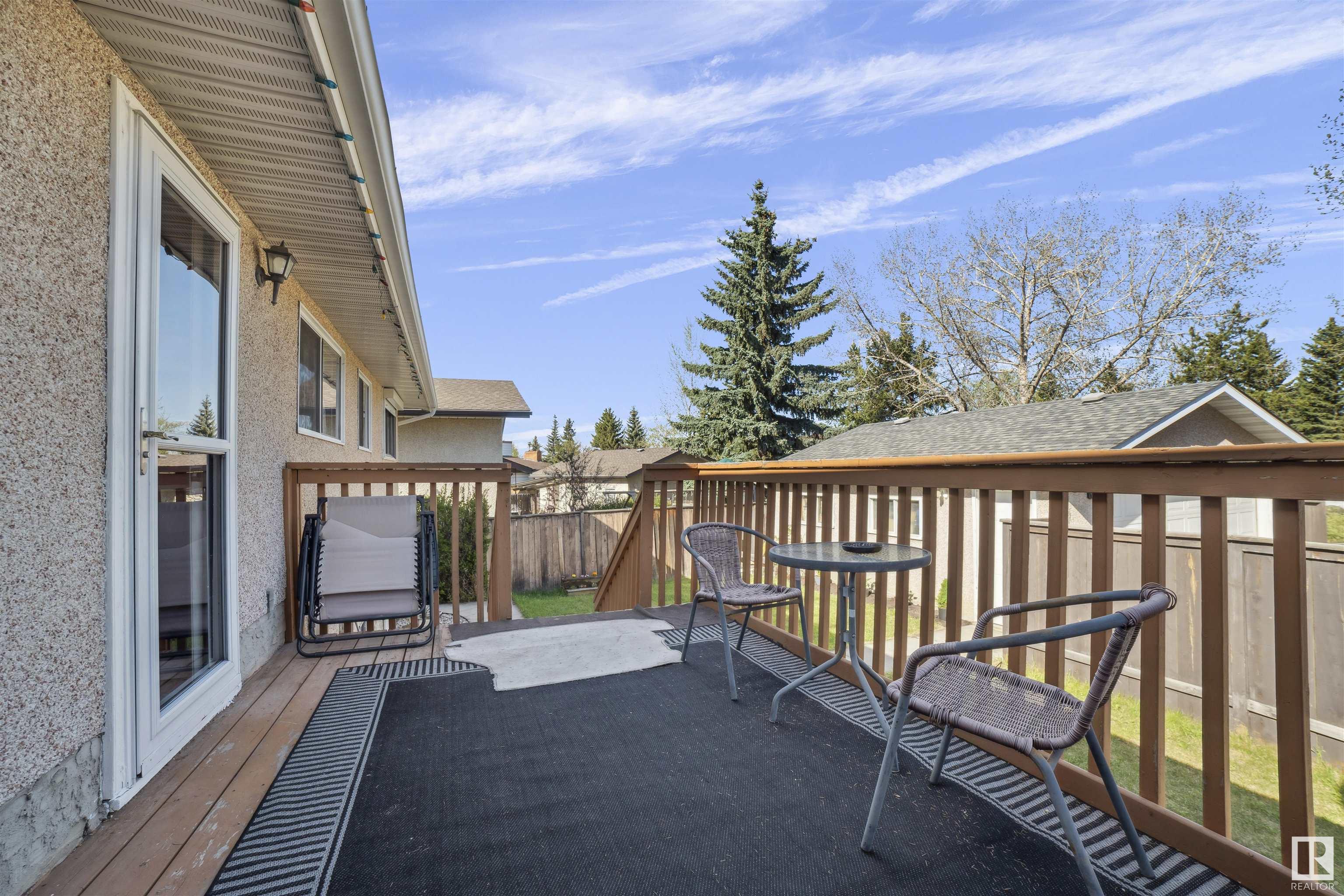 http://cdnparap120.paragonrels.com/ParagonImages/Property/p12/RAE/225348126/49/0/0/16f9d0a87aa16b1224b81a1ecad96996/1/23b356a55ec12cffcc68e5dc62b08201/225348126-8a82b56a-6687-4396-8ef7-9aaa2c173f4d.JPG