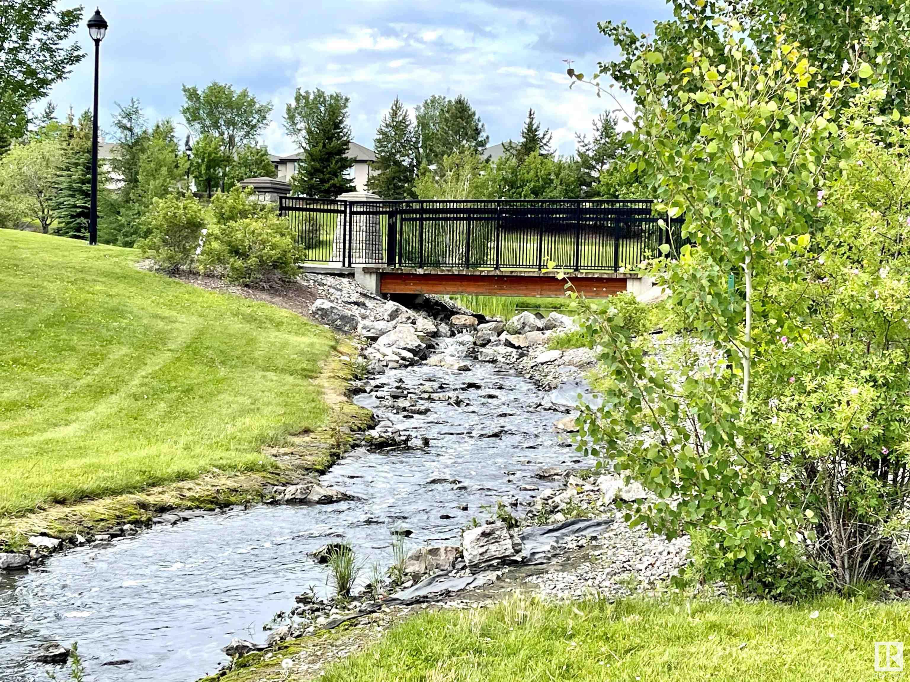 http://cdnparap120.paragonrels.com/ParagonImages/Property/p12/RAE/225348422/65/0/0/8762d6e160734a9f117ef452ef542163/1/d29819601f751e588c3c045c0f5a7935/225348422-0e34fecd-9eb2-407f-898c-b9aa6526cba1.JPG
