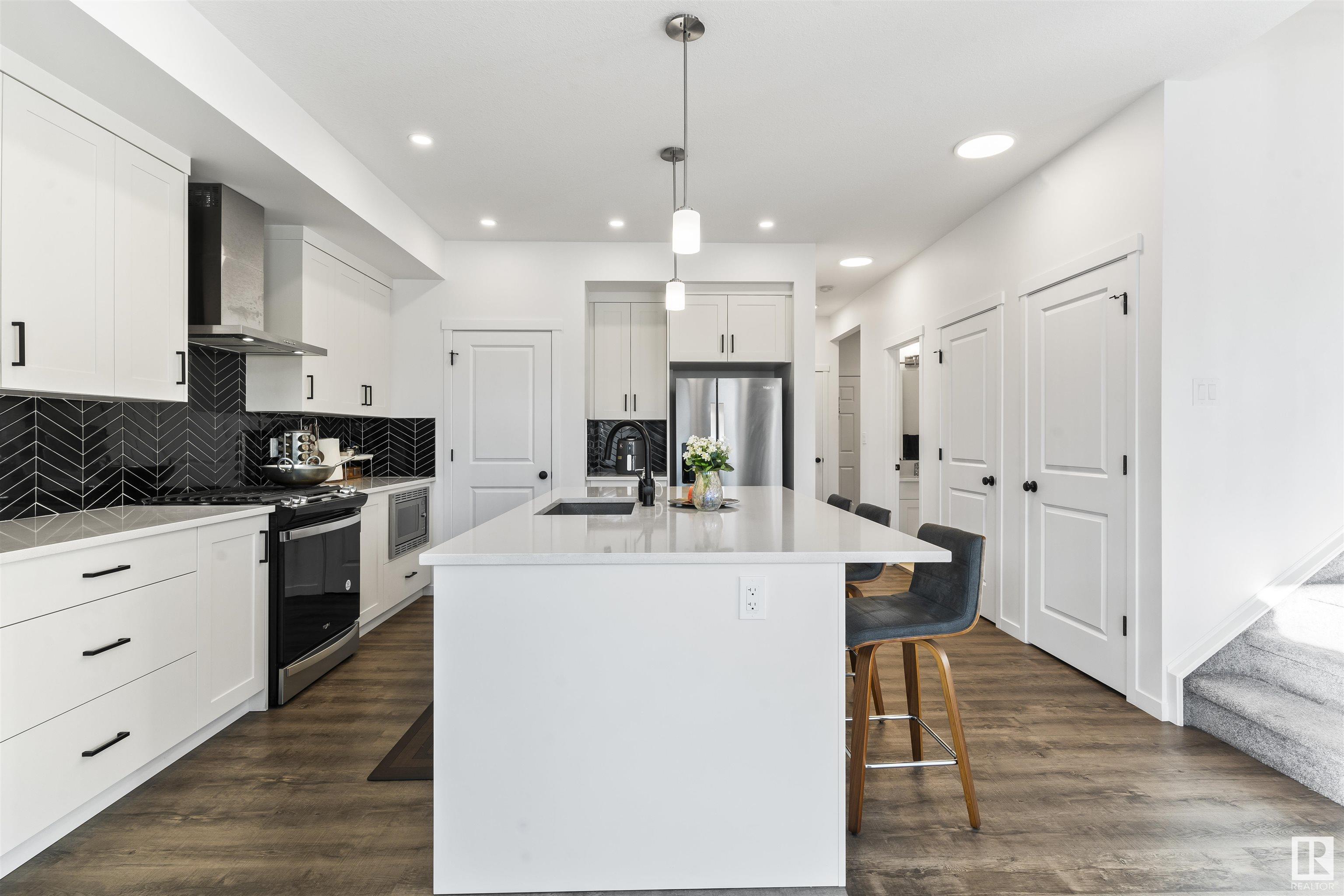 Photo 13 at 15124 28 Street Nw, Kirkness, Edmonton