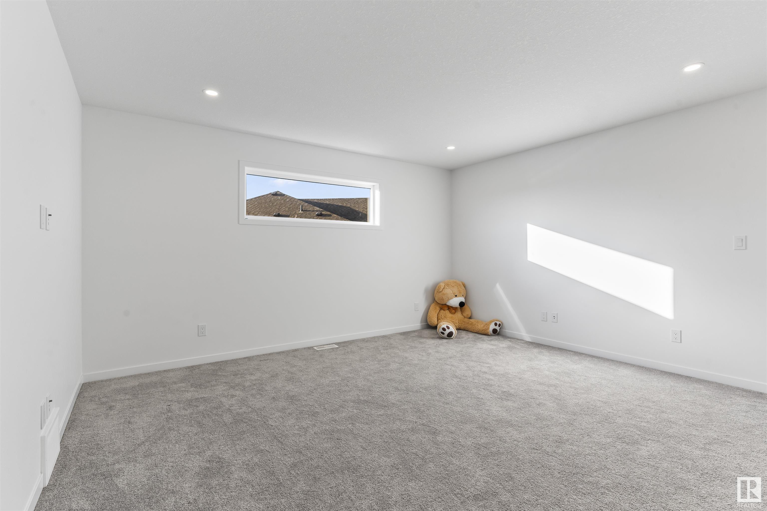Photo 28 at 15124 28 Street Nw, Kirkness, Edmonton