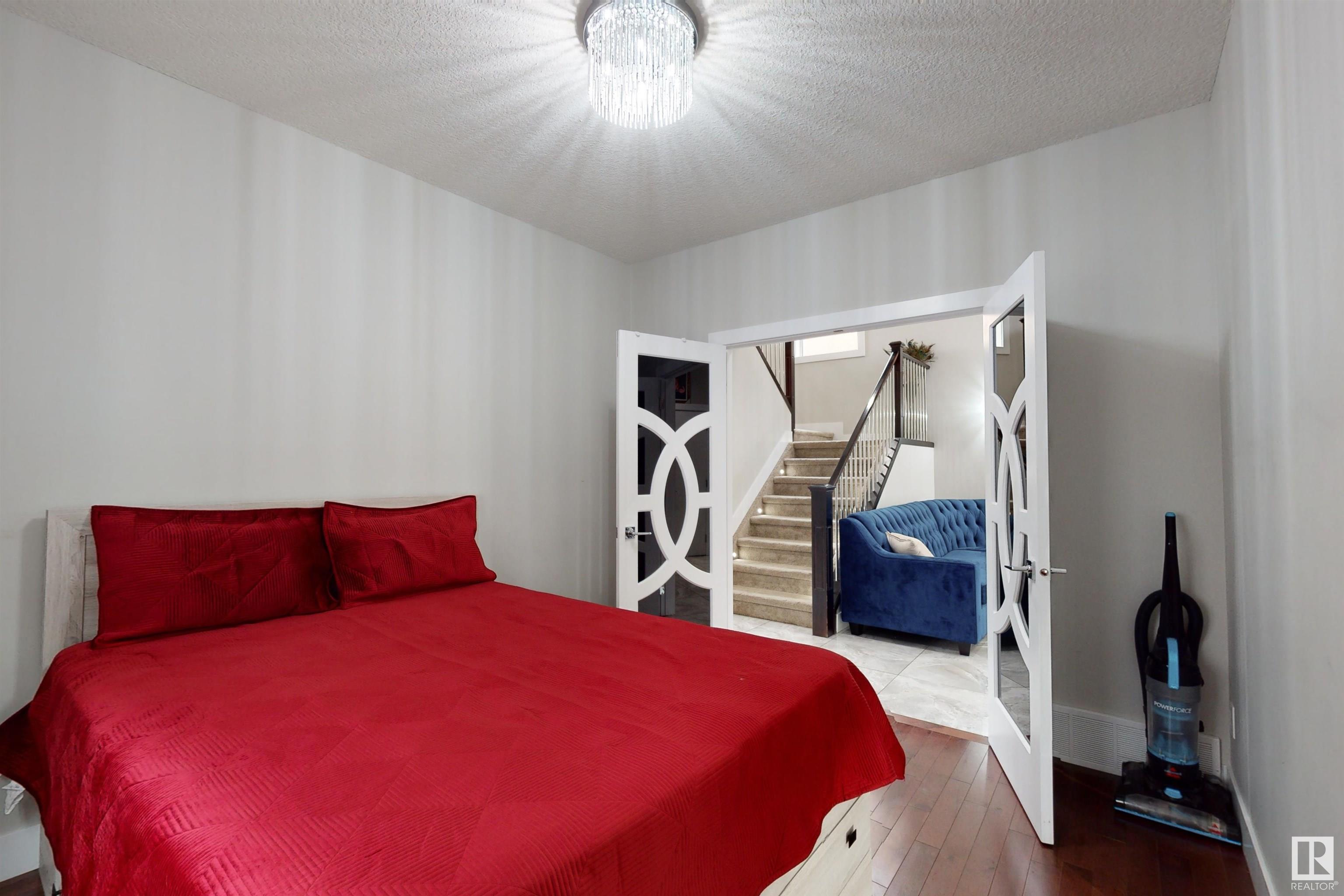 Photo 19 at 2617 21a Avenue Nw, Laurel, Edmonton