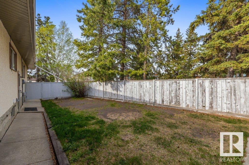 http://cdnparap120.paragonrels.com/ParagonImages/Property/p12/RAE/225348587/42/0/0/24bc279d54f6a3b344e366c2018dc77e/1/6884a78330b5e20b06f53847bcd3fd8a/225348587-942f8426-60ef-4ee5-95f5-69d3f33fa985.JPG