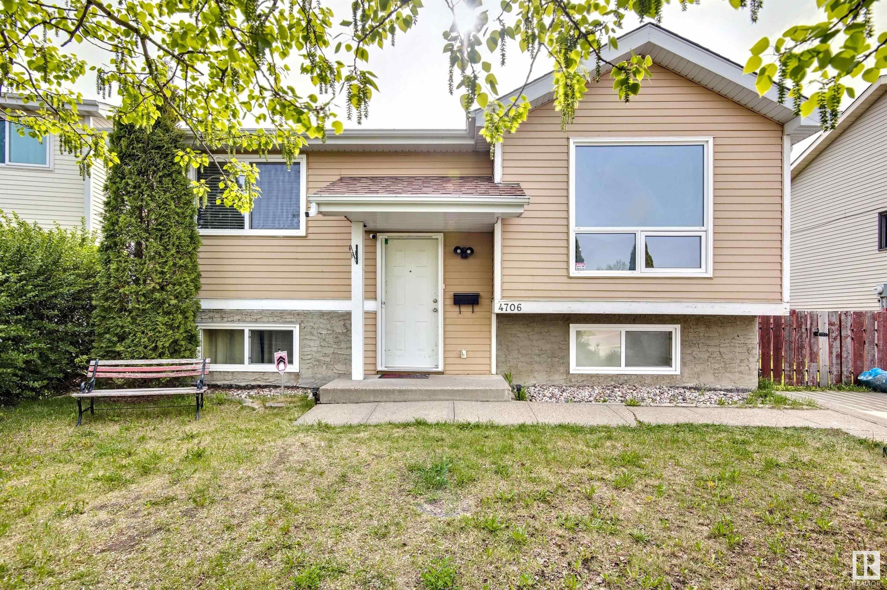 4706 35 Avenue Nw, Minchau, Edmonton 2