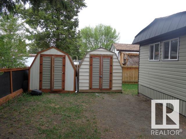 http://cdnparap120.paragonrels.com/ParagonImages/Property/p12/RAE/225348850/34/0/0/3b174681e39ffbd581af1d49c5dd324b/1/31b5f54773da2be070391c08903d969b/225348850-c6d5e933-e4aa-42d4-af3c-0552c77c0a31.JPG